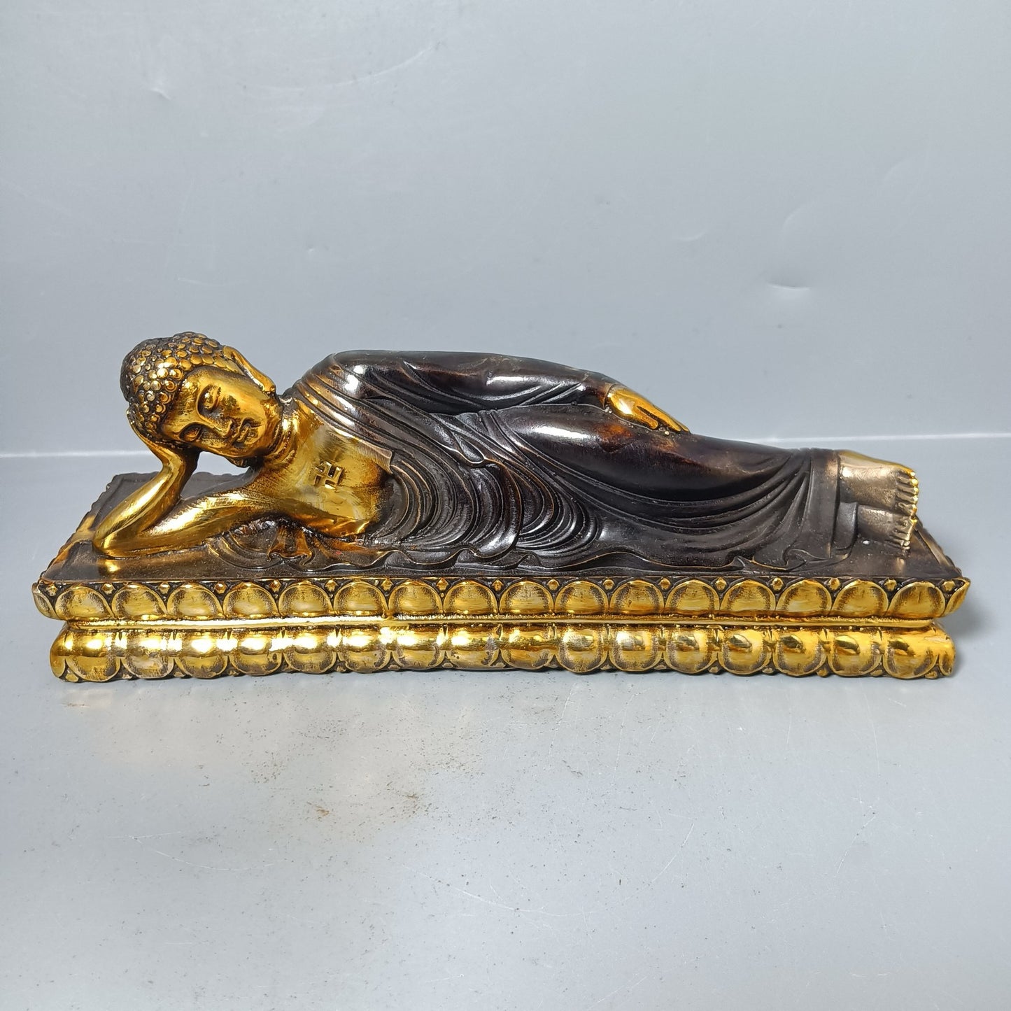 Chinese antique pure copper sleeping Buddha ornaments