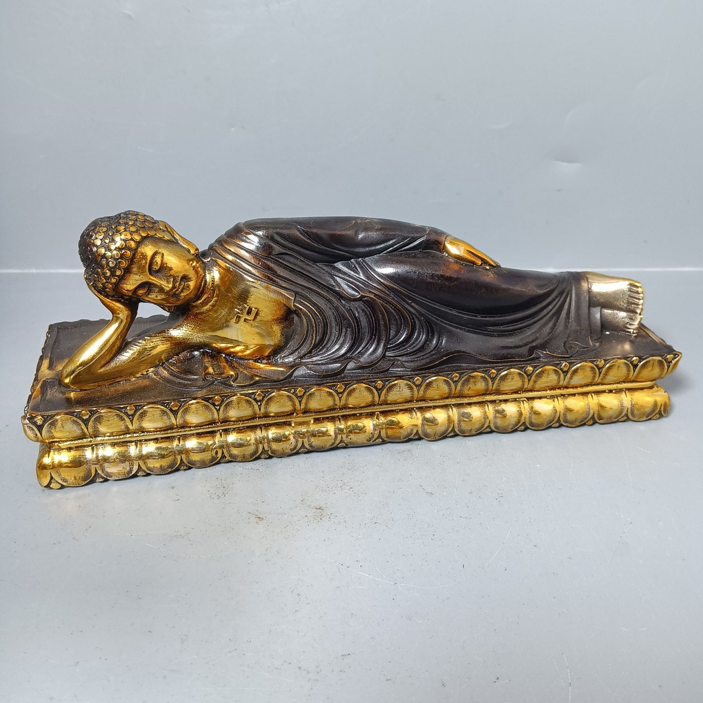 Chinese antique pure copper sleeping Buddha ornaments