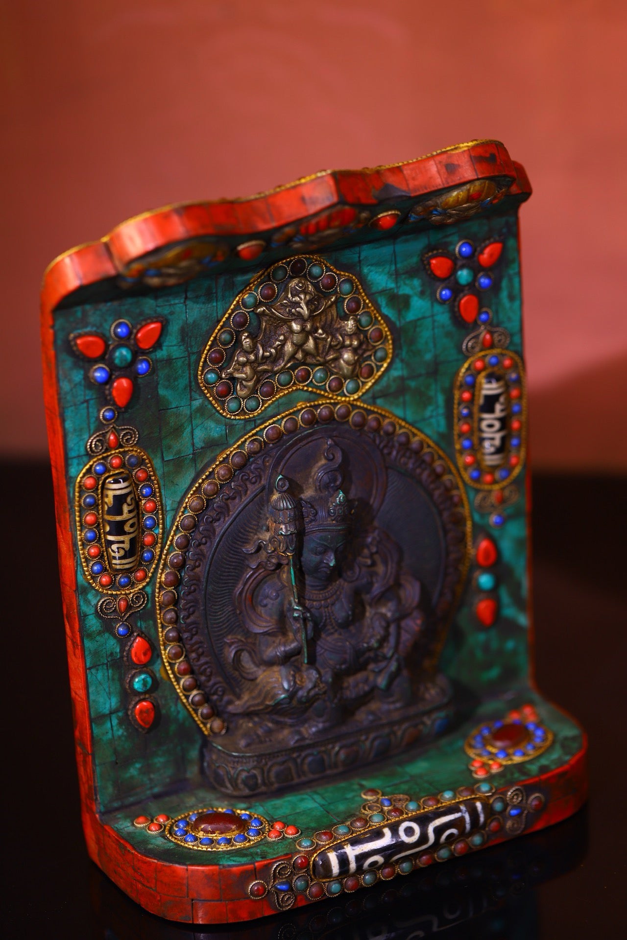 Handmade filigree inlaid gemstones, heavenly pearl Buddha niches