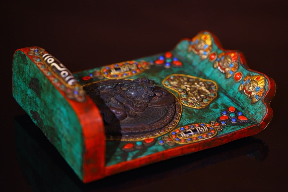 Handmade filigree inlaid gemstones, heavenly pearl Buddha niches