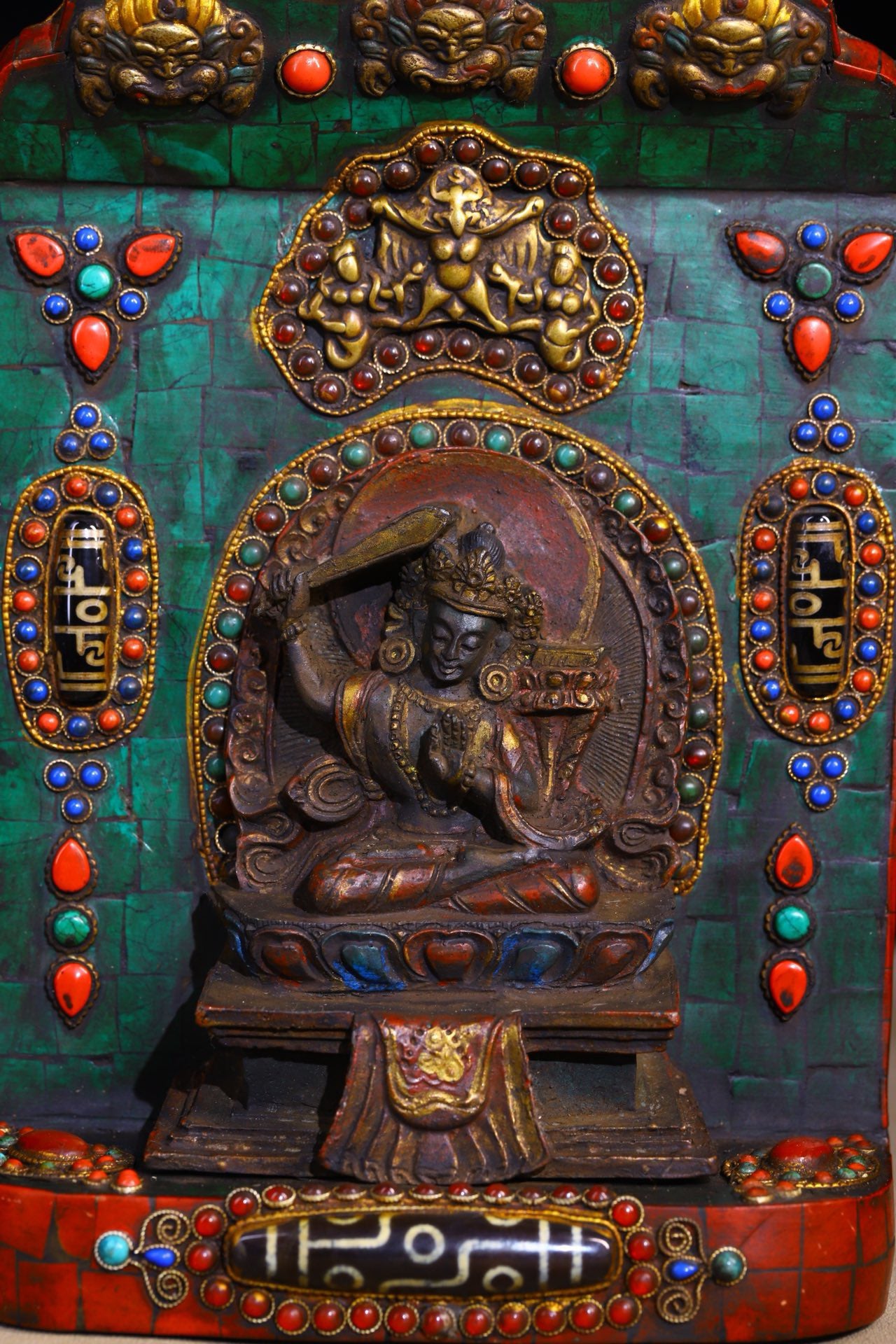 Handmade filigree inlaid gemstones, heavenly pearl Buddha niches
