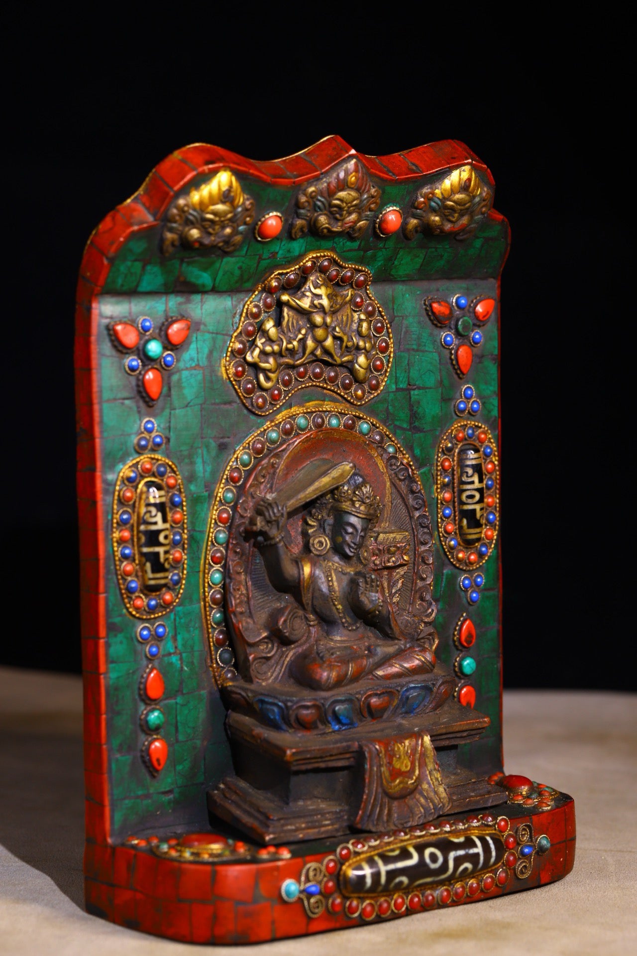 Handmade filigree inlaid gemstones, heavenly pearl Buddha niches