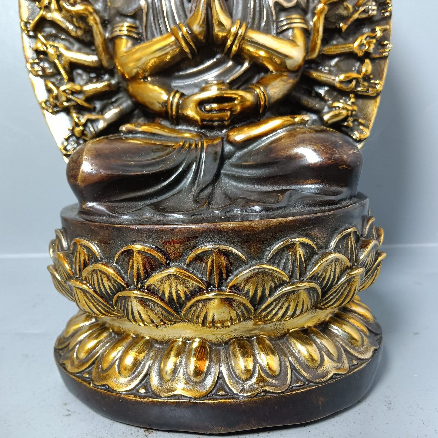 Chinese antique pure copper thousand handed Guanyin ornaments