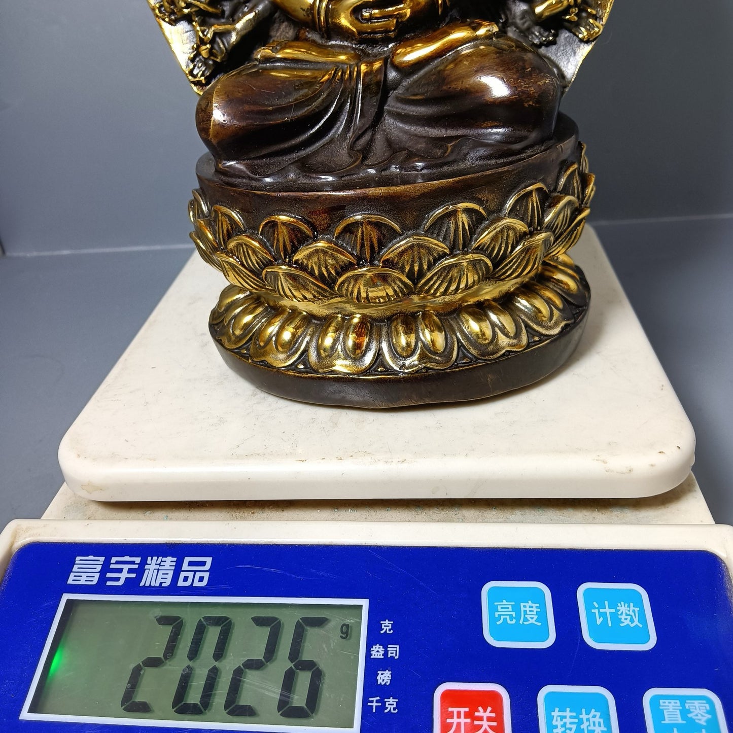 Chinese antique pure copper thousand handed Guanyin ornaments