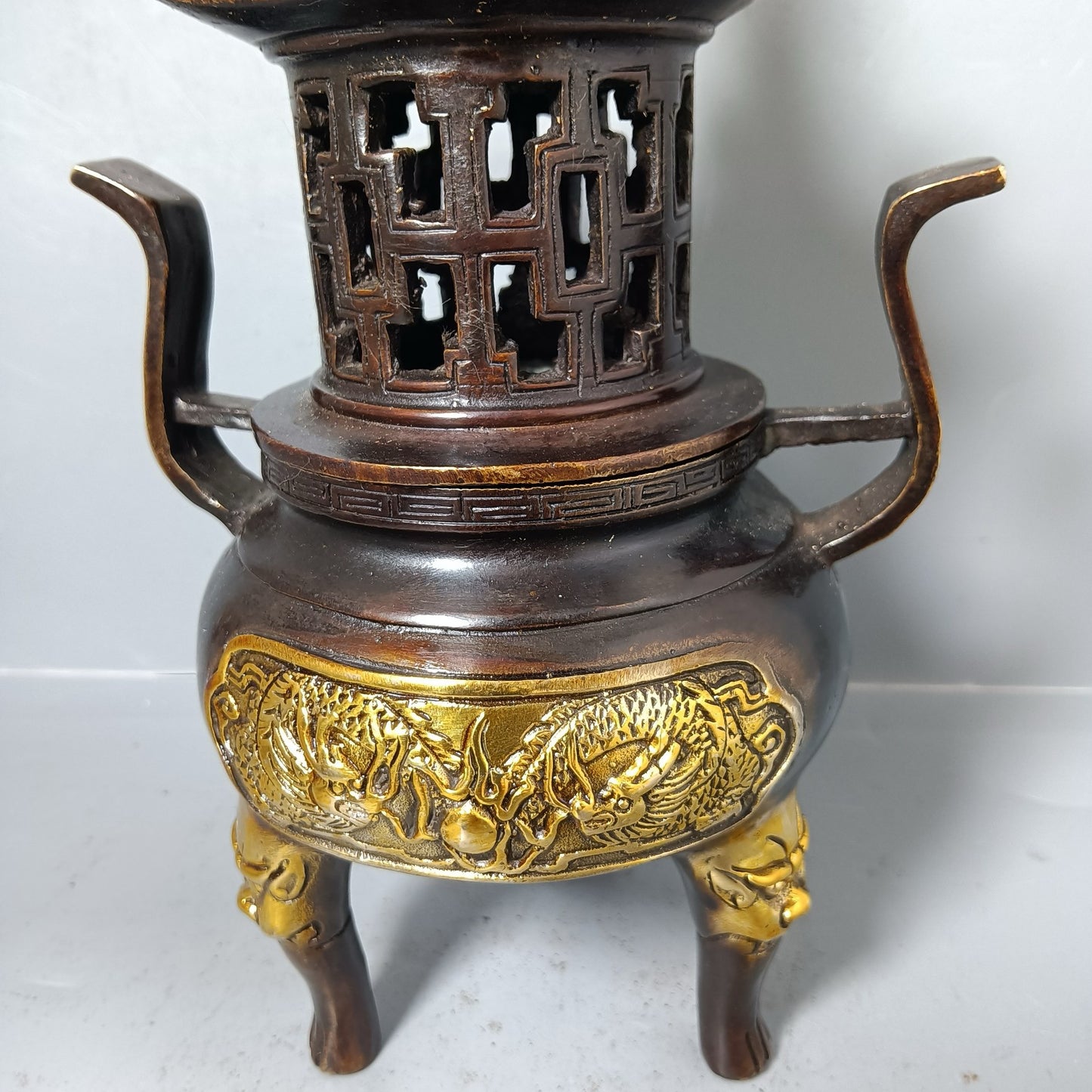 Chinese antique pure copper tower furnace ornaments