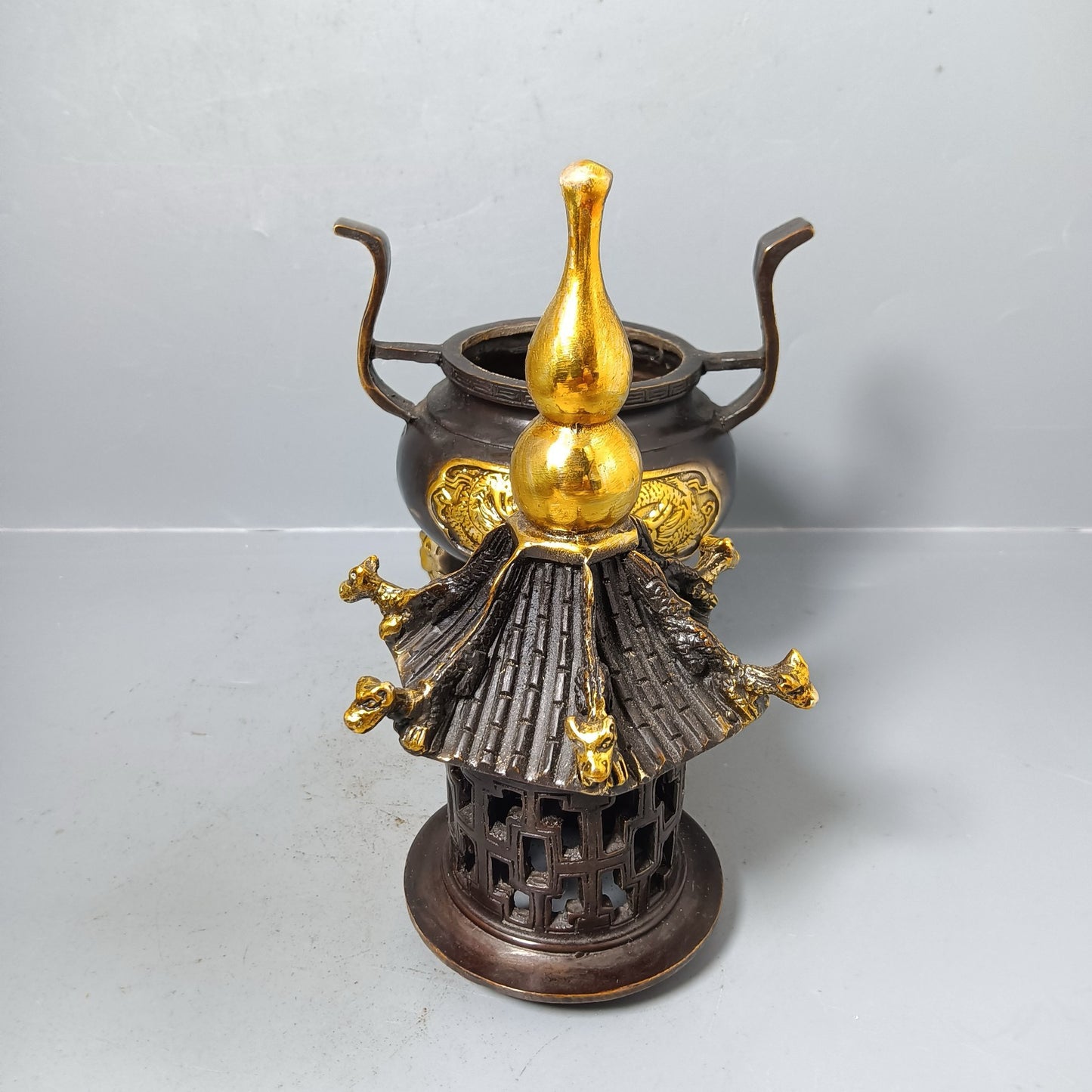 Chinese antique pure copper tower furnace ornaments