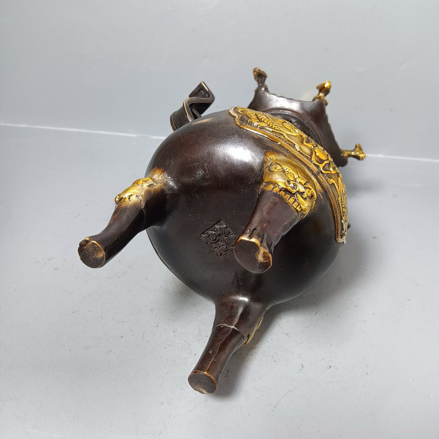 Chinese antique pure copper tower furnace ornaments