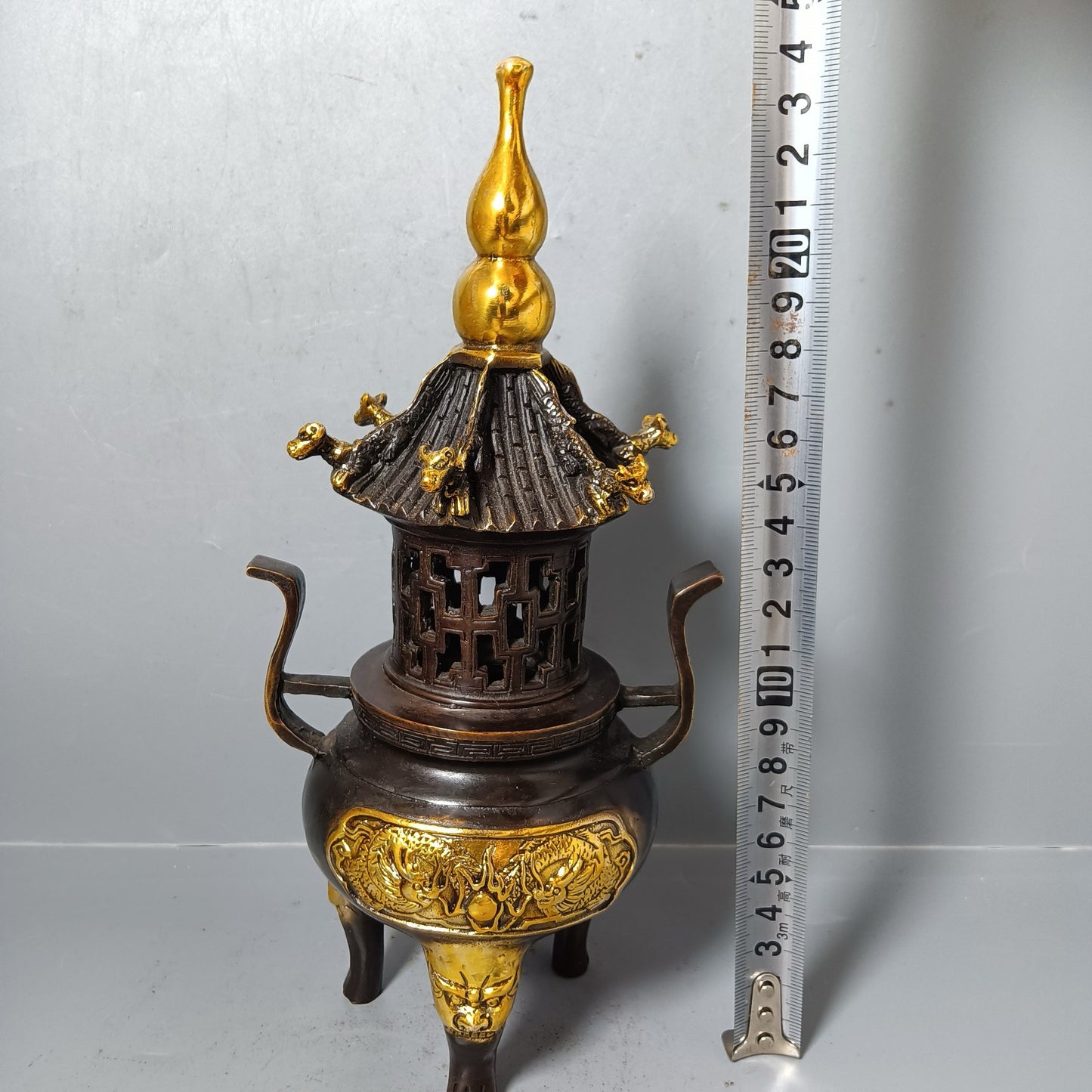 Chinese antique pure copper tower furnace ornaments