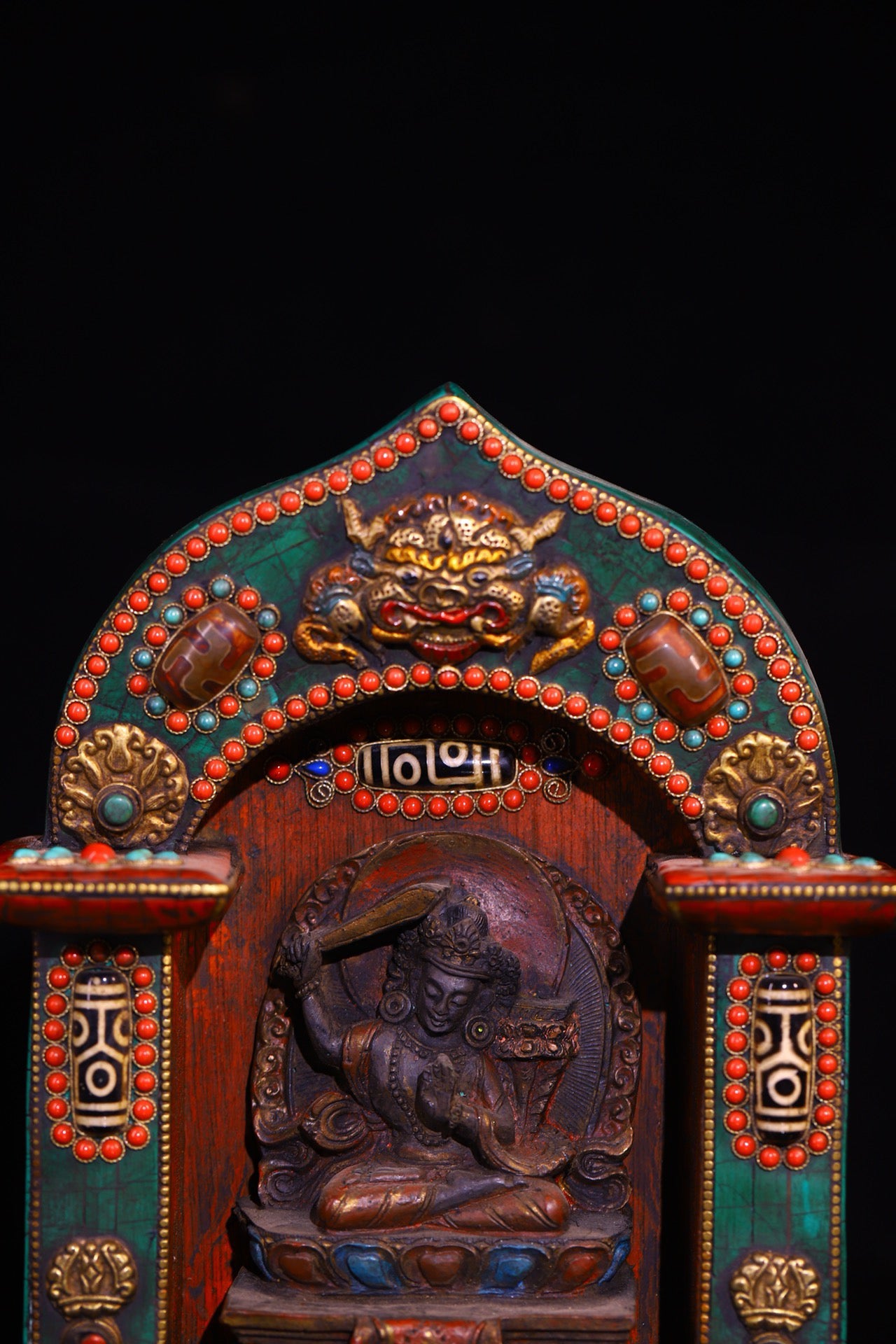 Copper gilded gold handmade silk inlaid gemstone Buddha niche