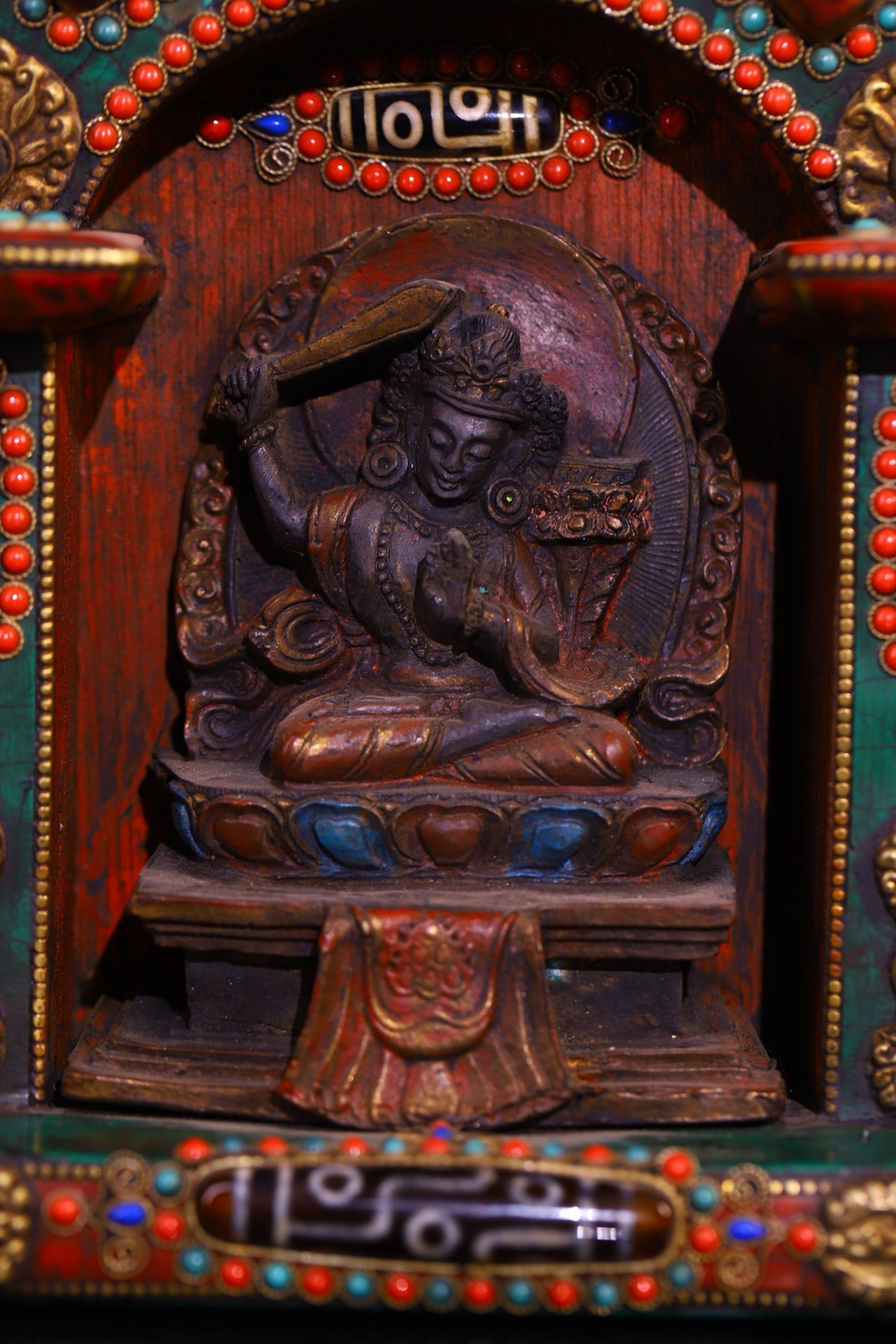 Copper gilded gold handmade silk inlaid gemstone Buddha niche