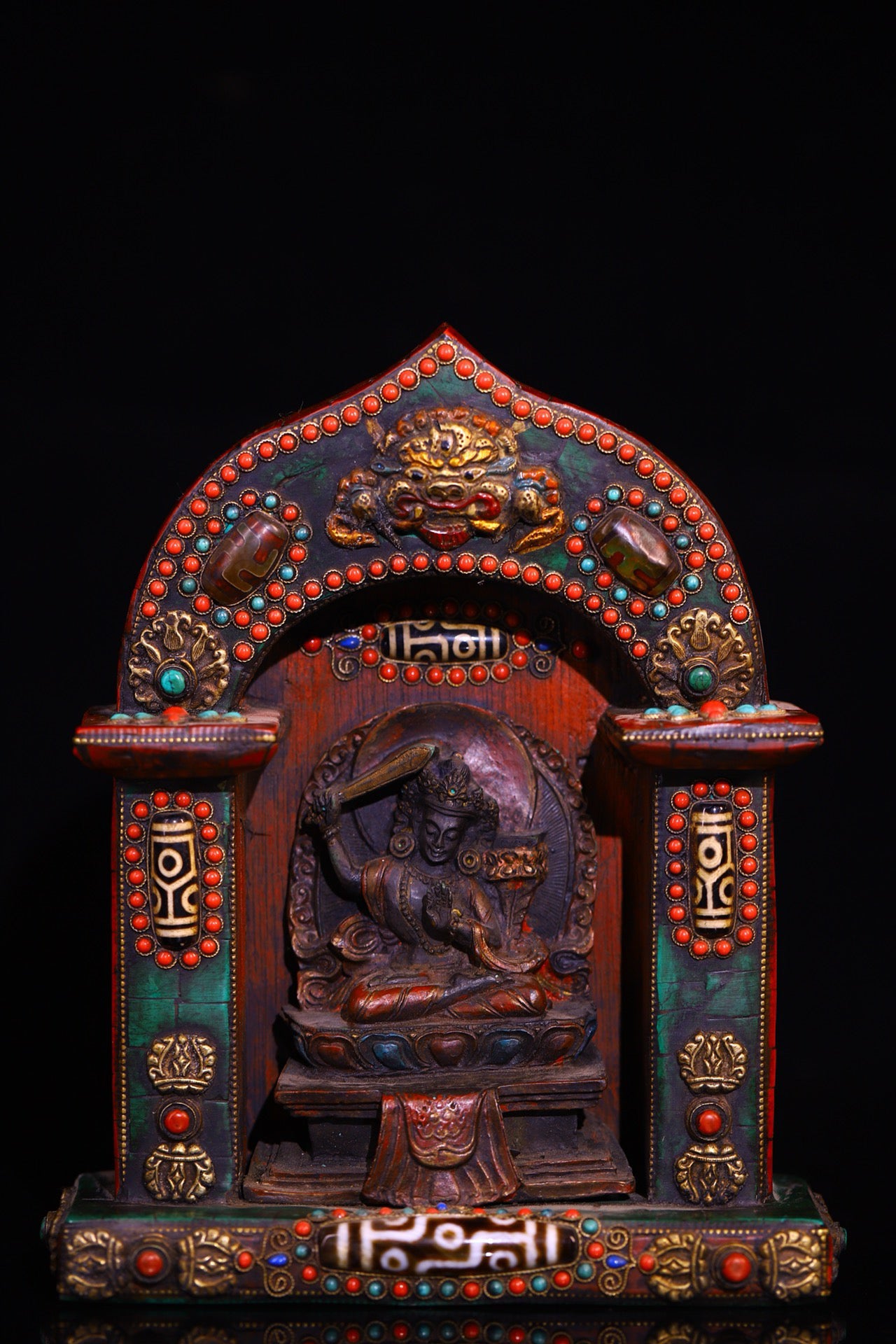 Copper gilded gold handmade silk inlaid gemstone Buddha niche