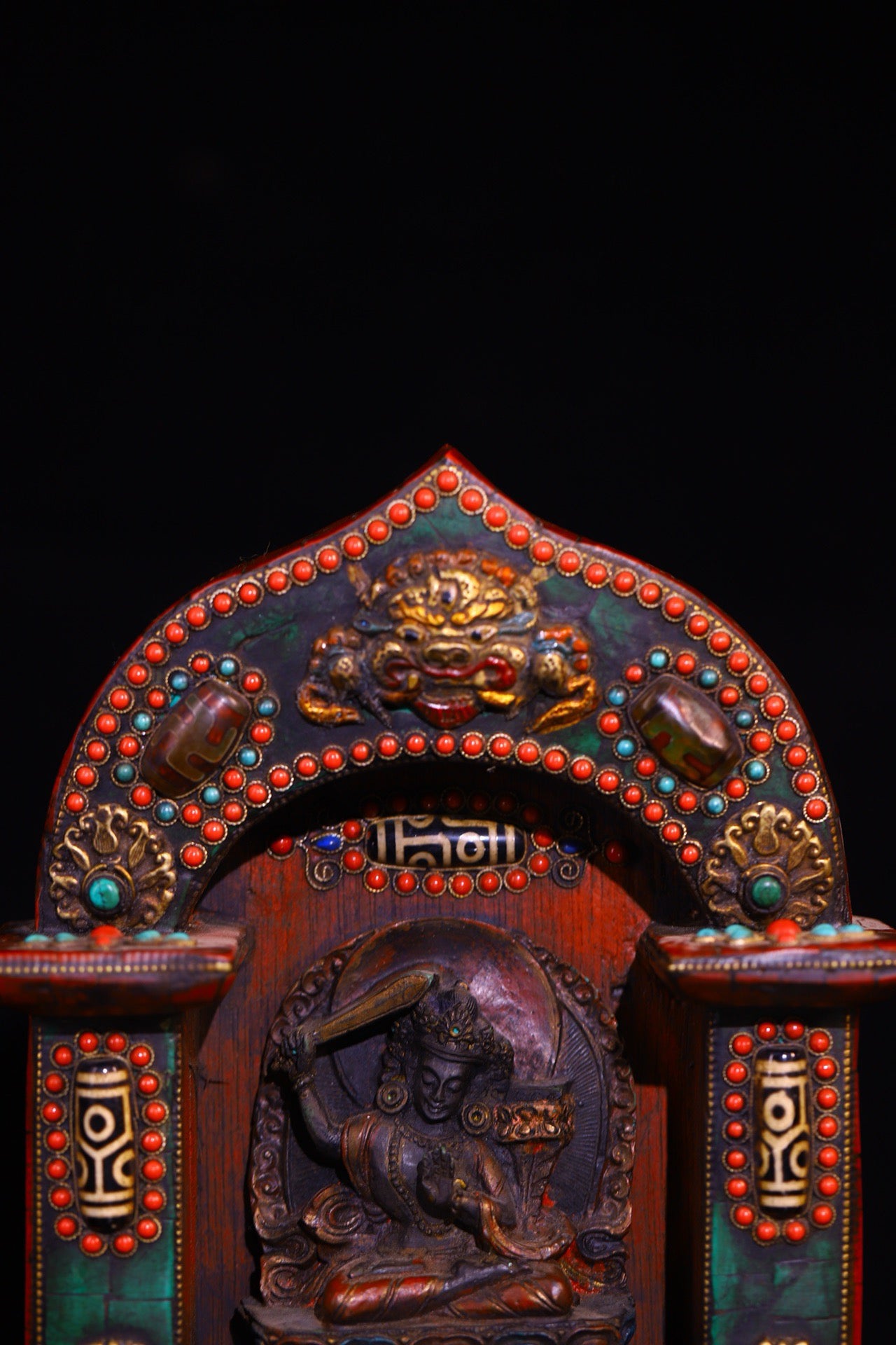 Copper gilded gold handmade silk inlaid gemstone Buddha niche