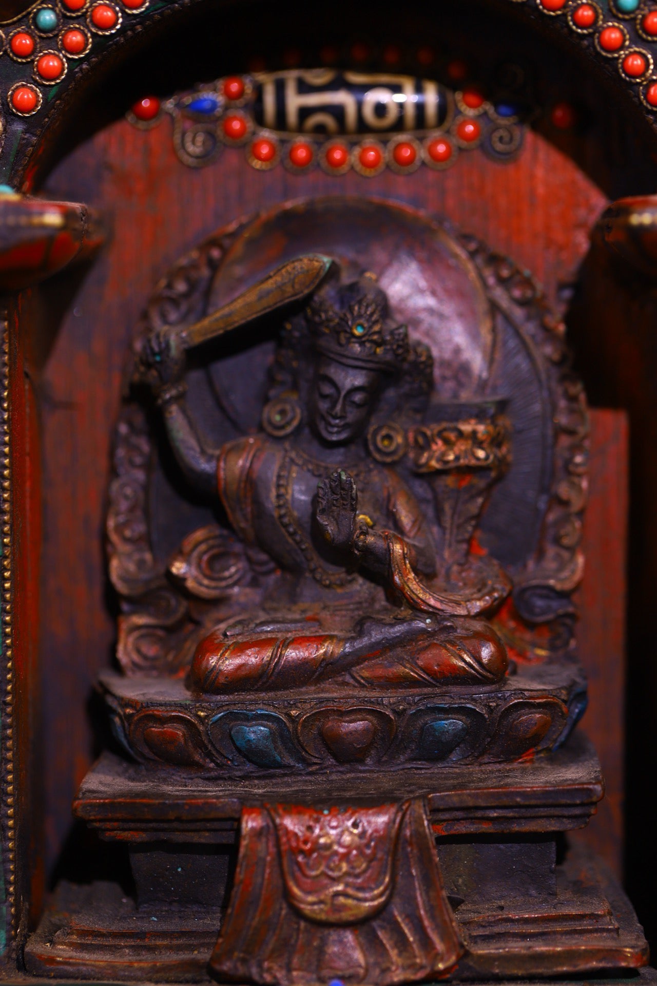Copper gilded gold handmade silk inlaid gemstone Buddha niche