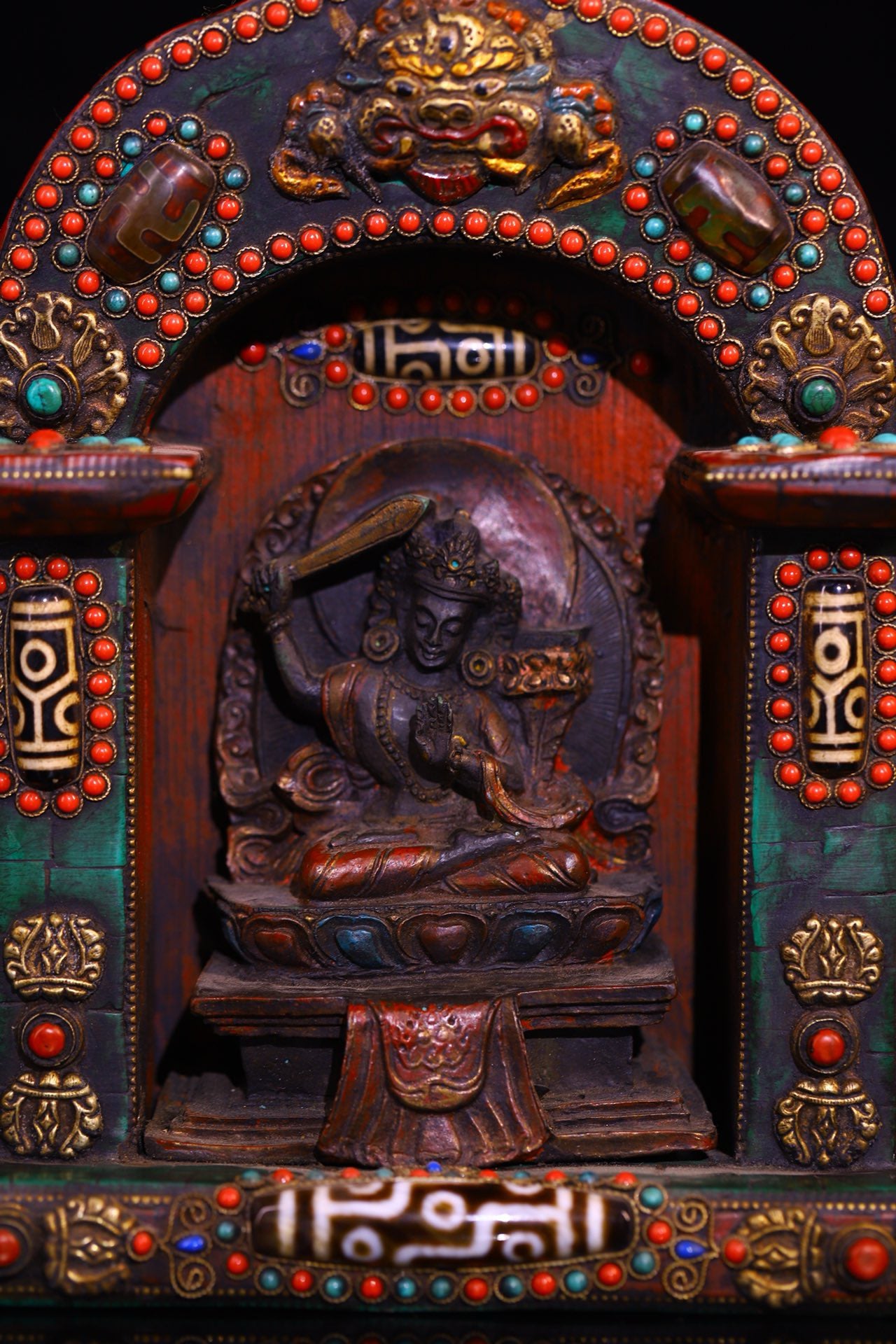 Copper gilded gold handmade silk inlaid gemstone Buddha niche