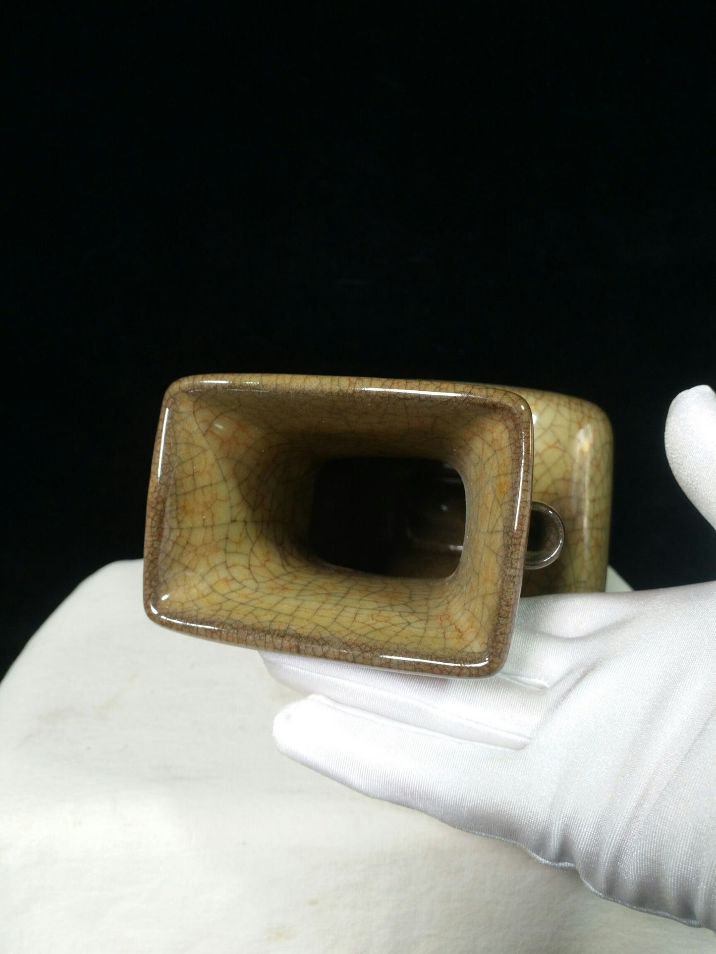 Ceramic yellow glazed wine vessel