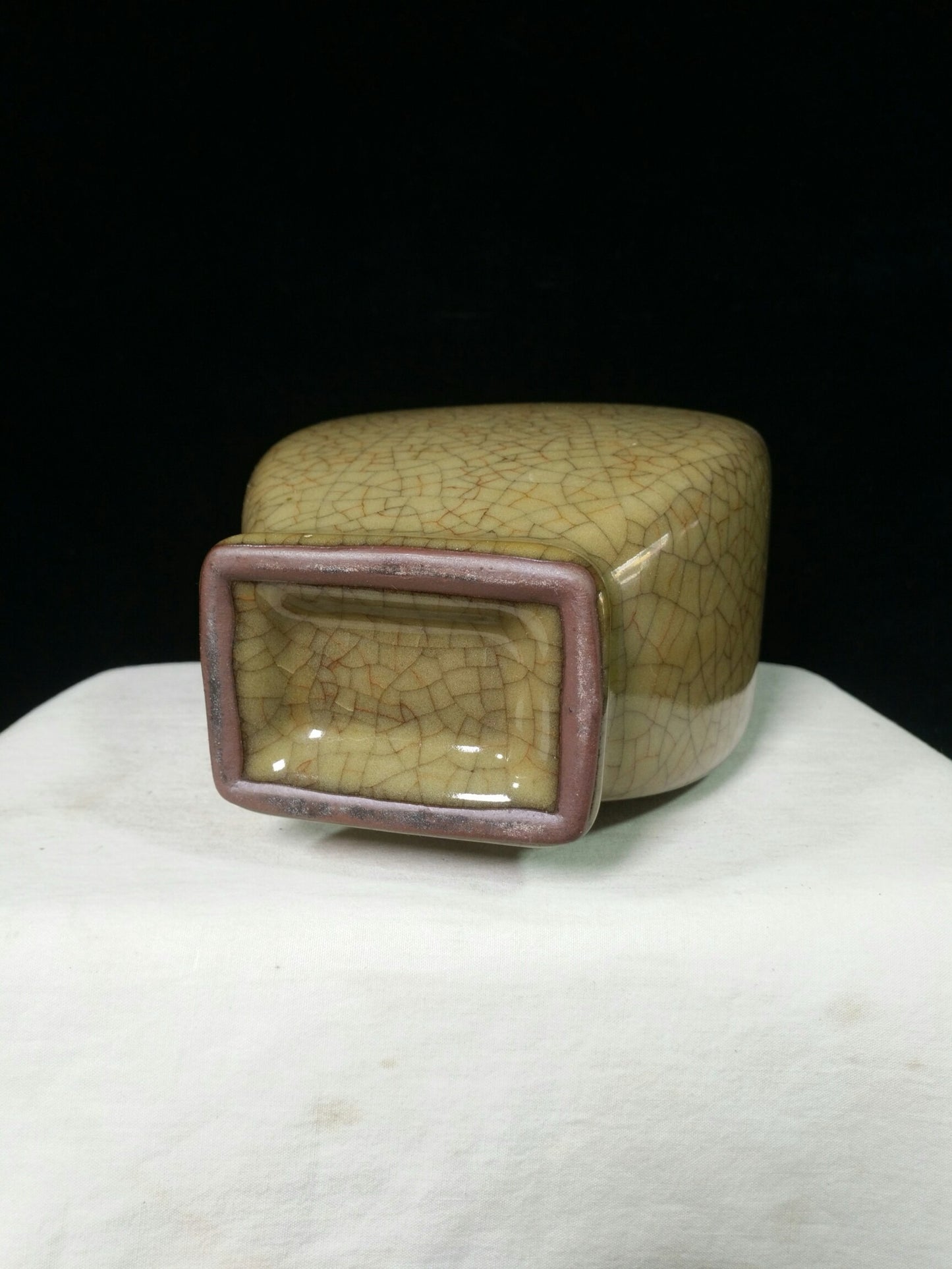 Ceramic yellow glazed wine vessel