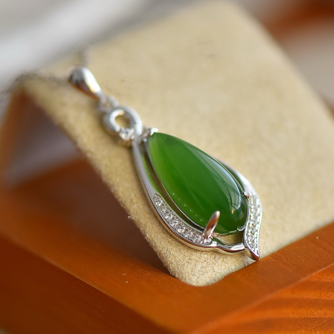 Silver inlaid Hotan Jade jasper water drop pendant