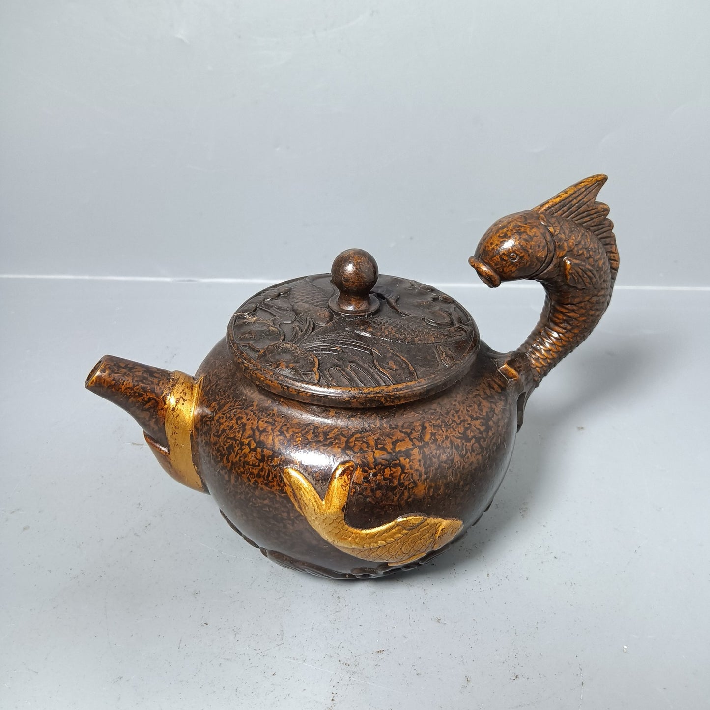 Chinese antique pure copper fish pot