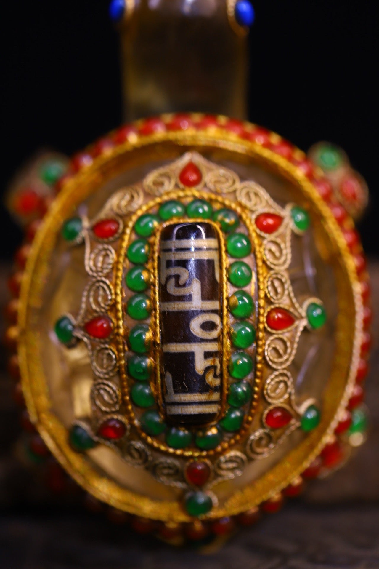 Natural crystal, pure handmade filigree inlay with gemstones, attracting wealth turtles