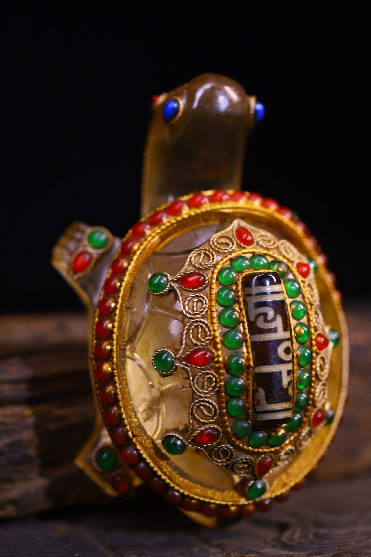 Natural crystal, pure handmade filigree inlay with gemstones, attracting wealth turtles