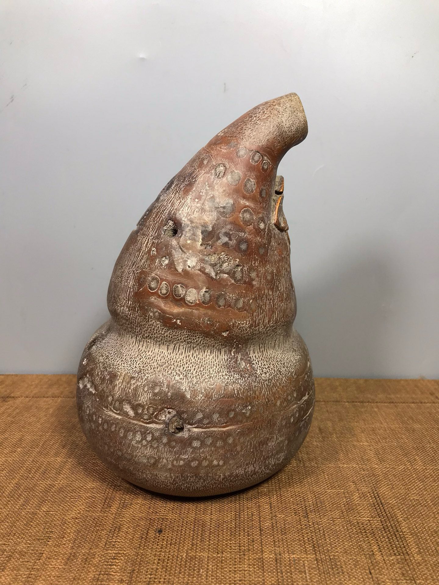 Bamboo root carved gourd