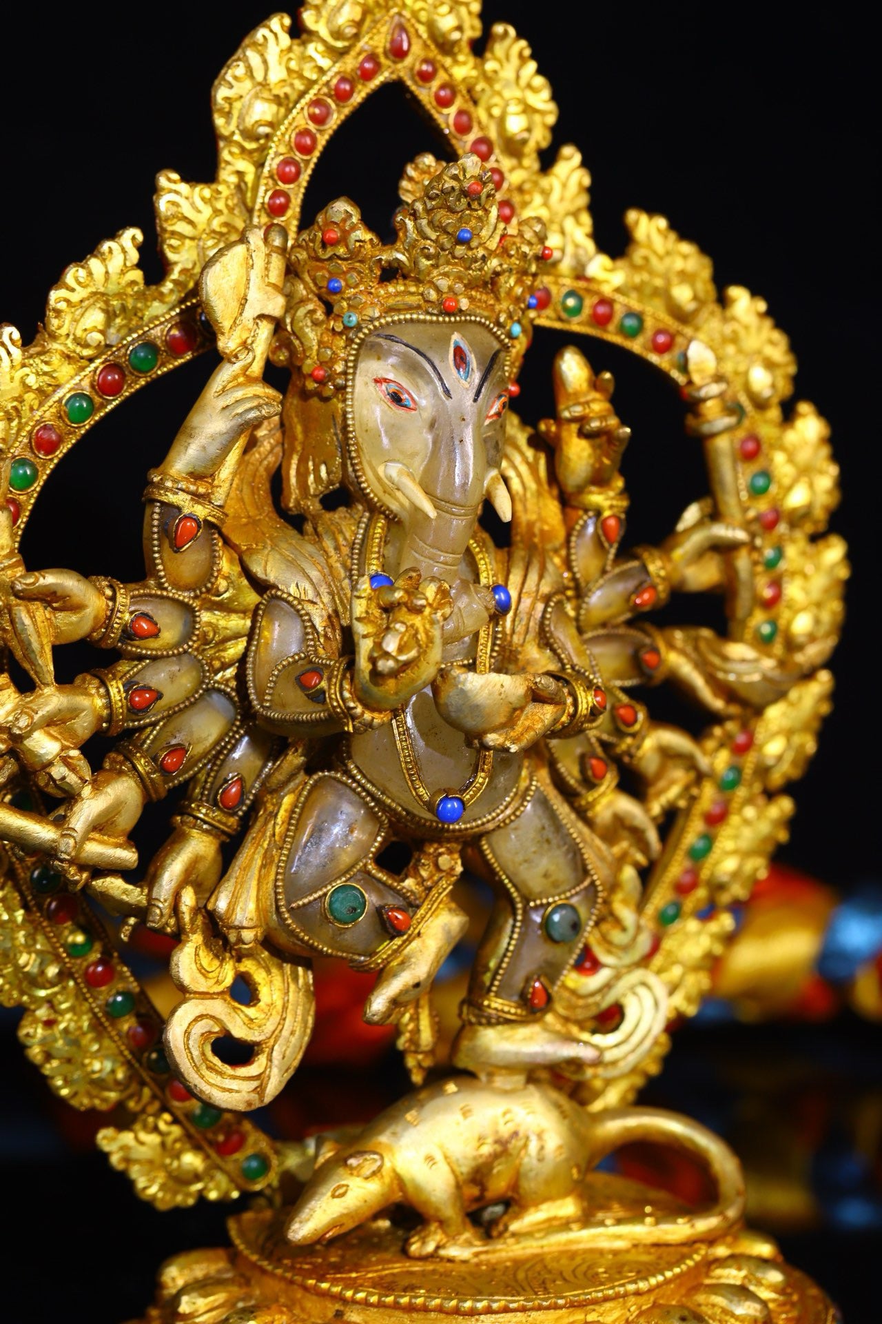 Natural crystal, pure handmade hammering, carving, pure handmade filigree inlay with gemstones, elephant nosed God of Wealth