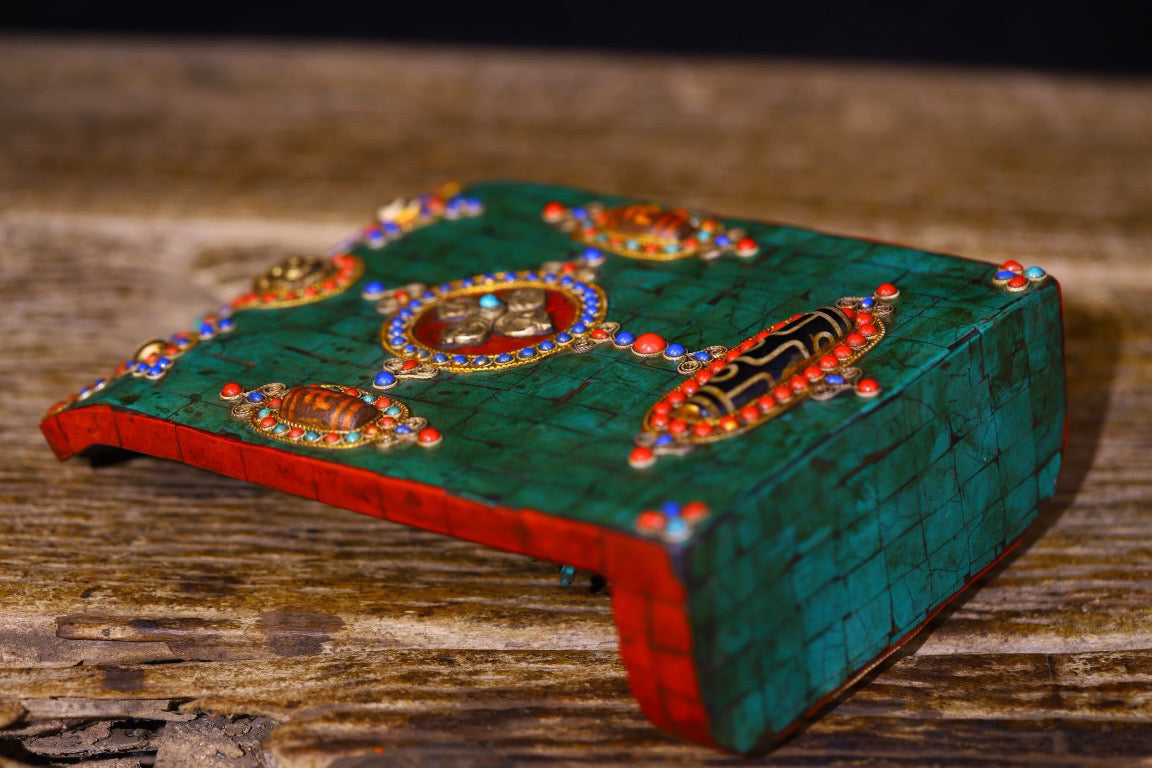 Handmade filigree inlaid gemstones, heavenly pearl Buddha niches