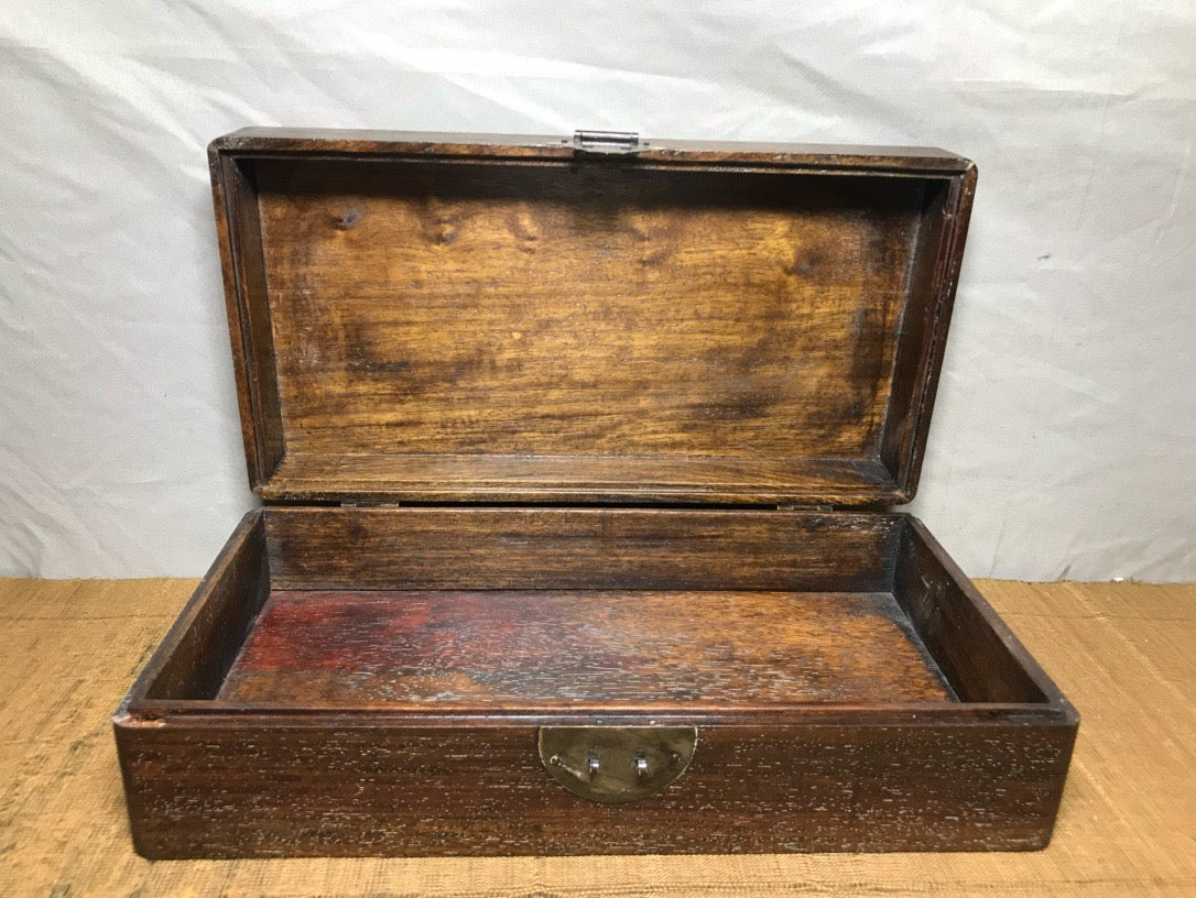 Pear wood carving box