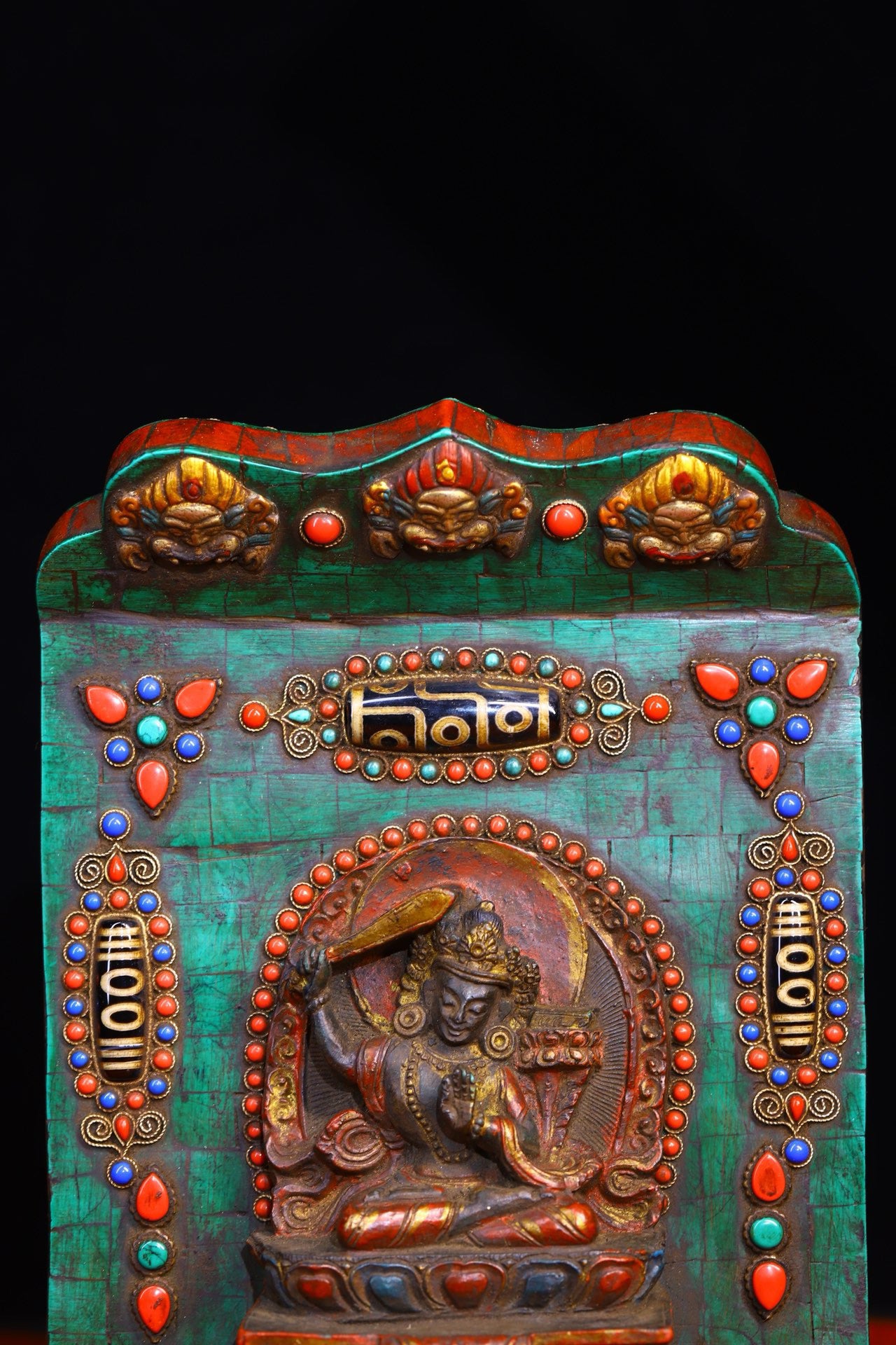 Handmade filigree inlaid gemstones, heavenly pearl Buddha niches