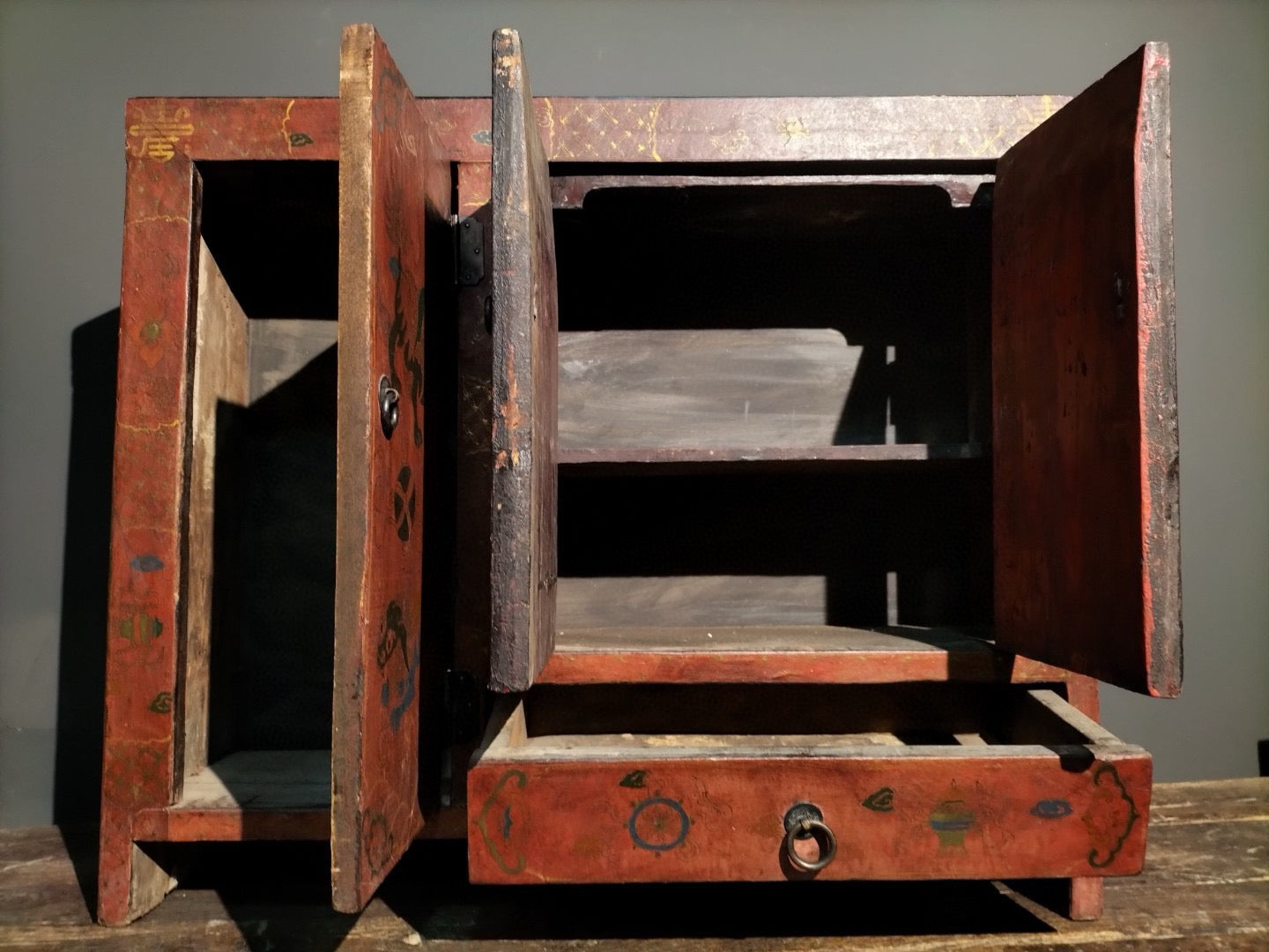 Chinese antique wooden body lacquerware abacus table