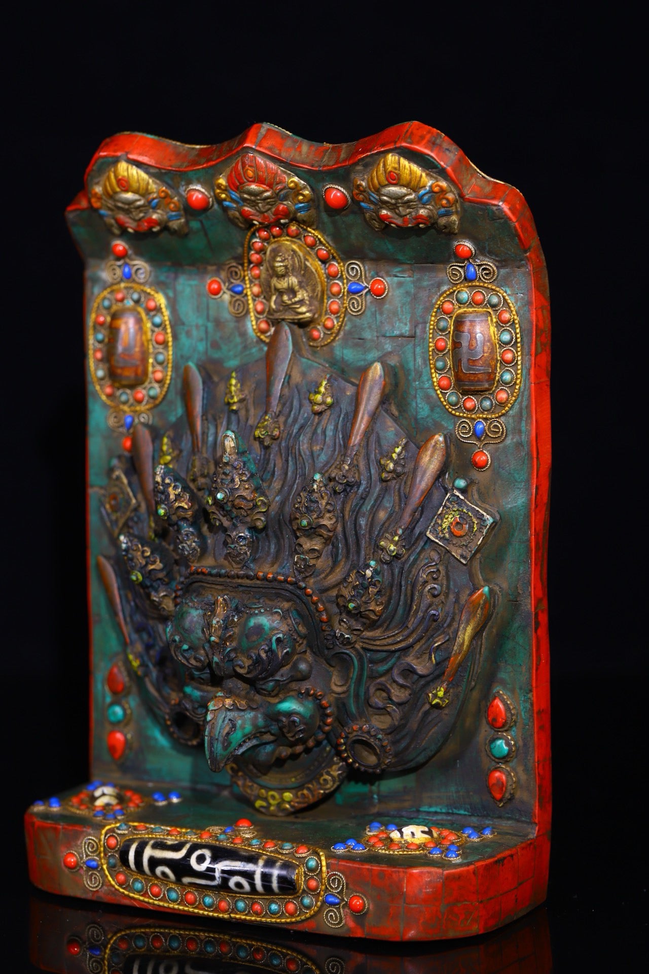 Handmade filigree inlaid gemstones