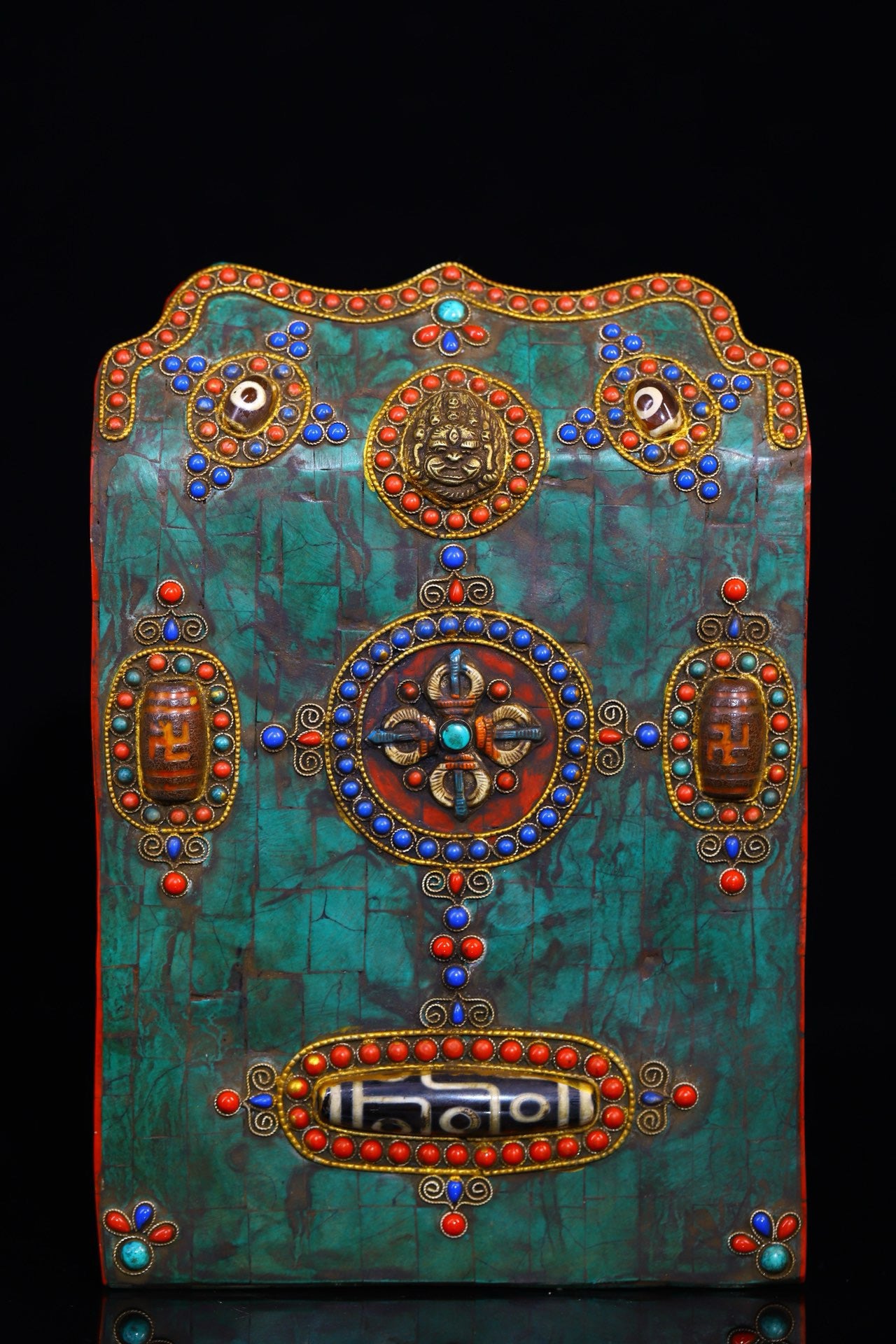 Handmade filigree inlaid gemstones
