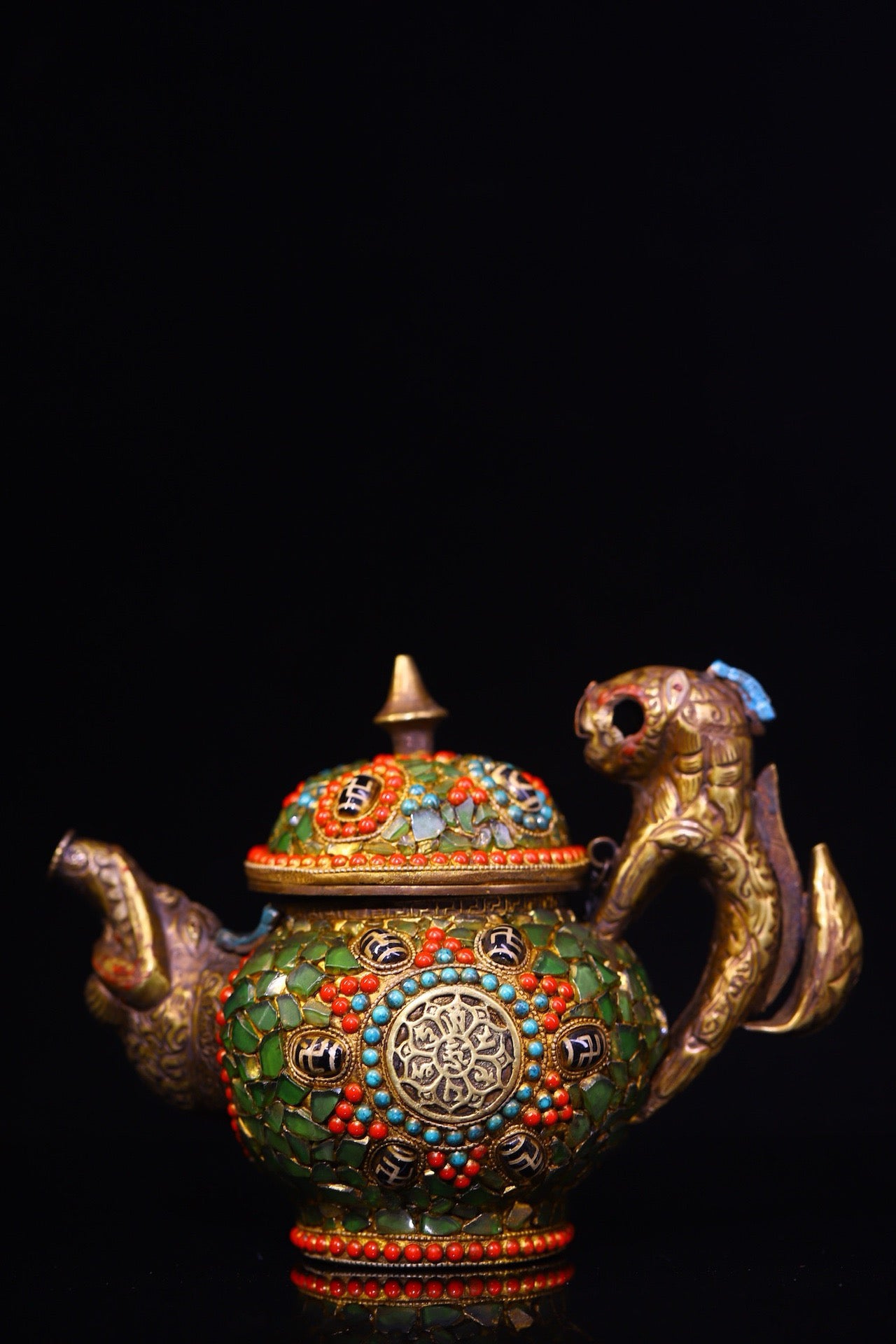 Made of pure copper by hand, inlaid with gemstones, the Heavenly Bead Butter Pot