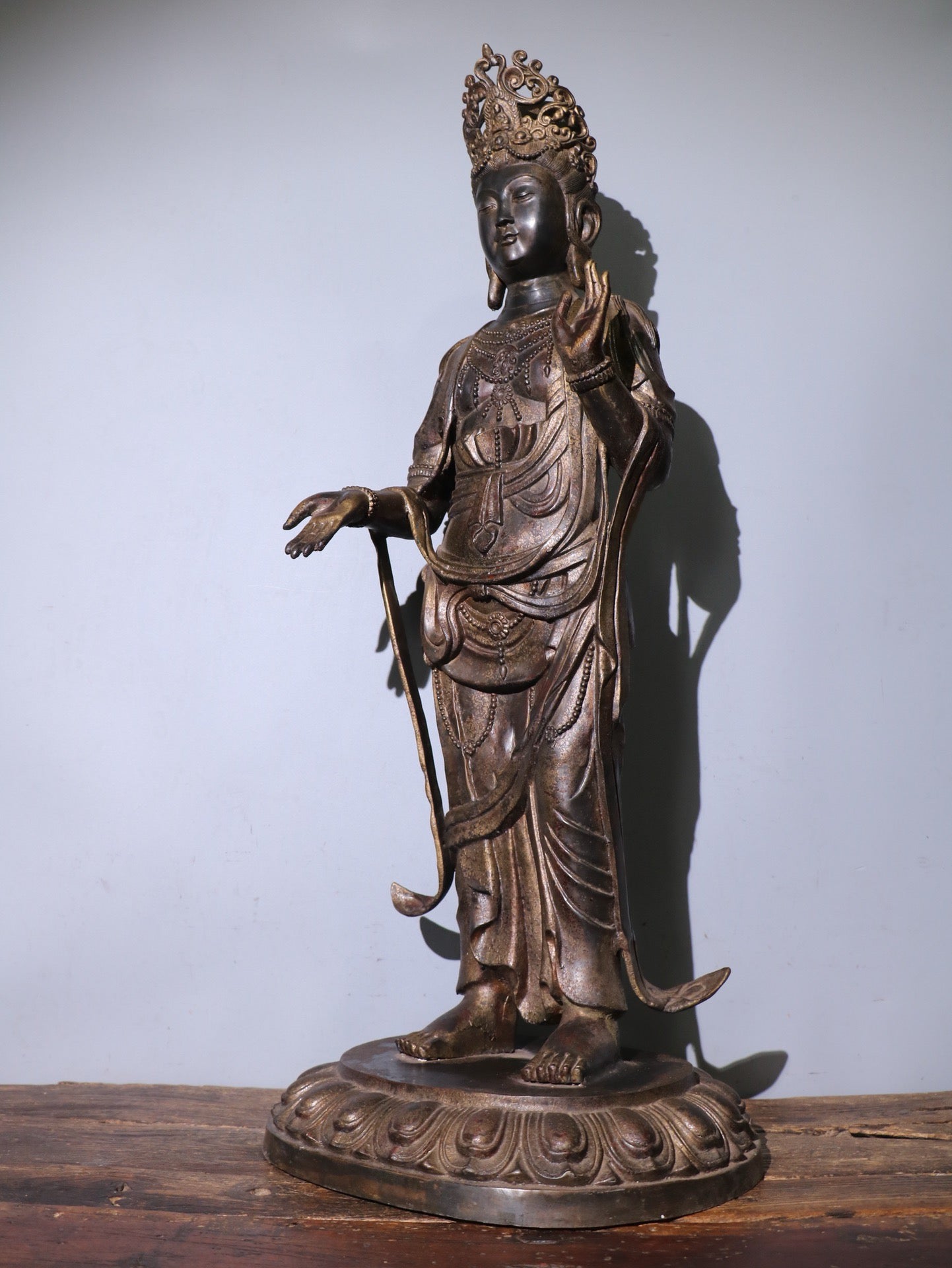 Chinese Antique [Complete Statue of Guanyin Bodhisattva]