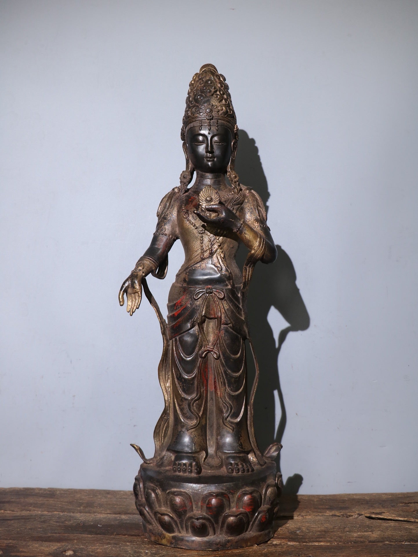 Chinese Antique [Complete Statue of Guanyin Bodhisattva]