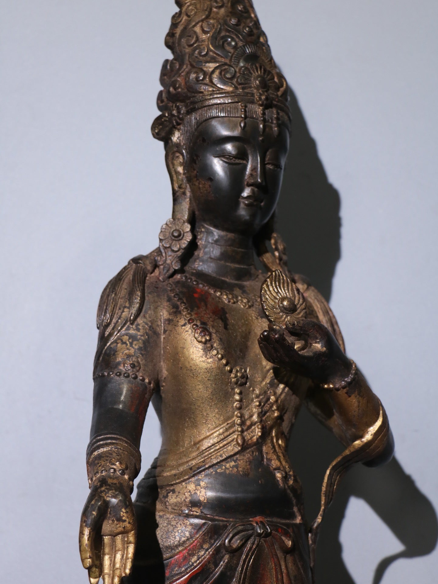 Chinese Antique [Complete Statue of Guanyin Bodhisattva]
