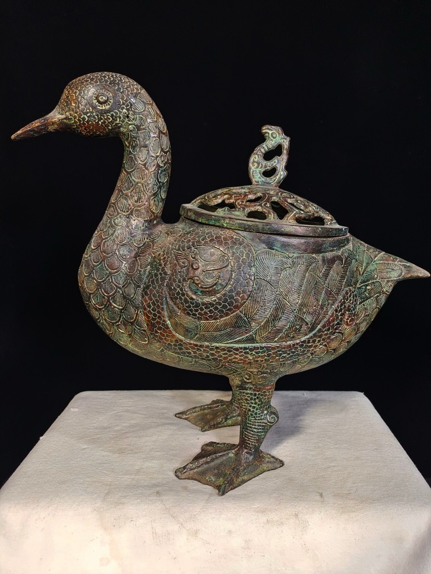 Bronze ware duck shaped smoking furnace
