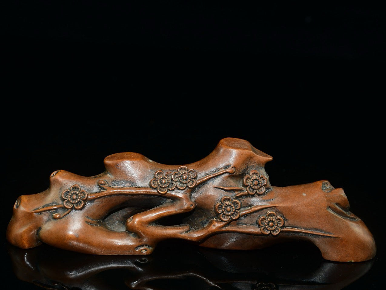 Huangyang wood plum blossom pen holder ornament