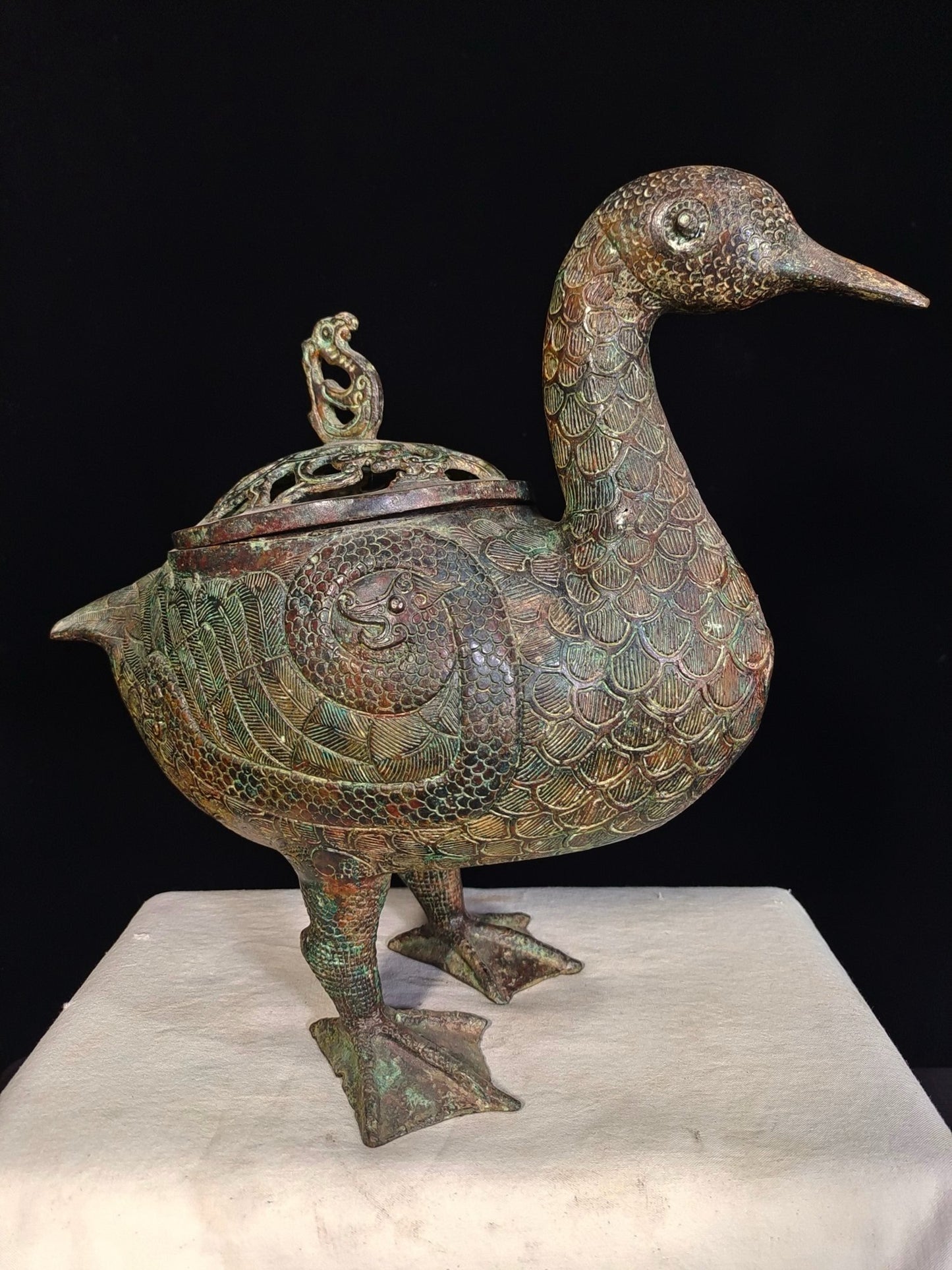 Bronze ware duck shaped smoking furnace