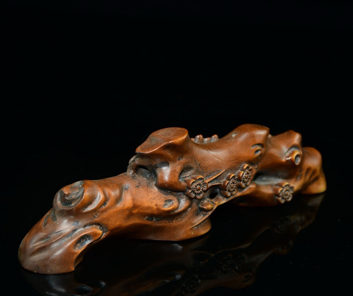 Huangyang wood plum blossom pen holder ornament