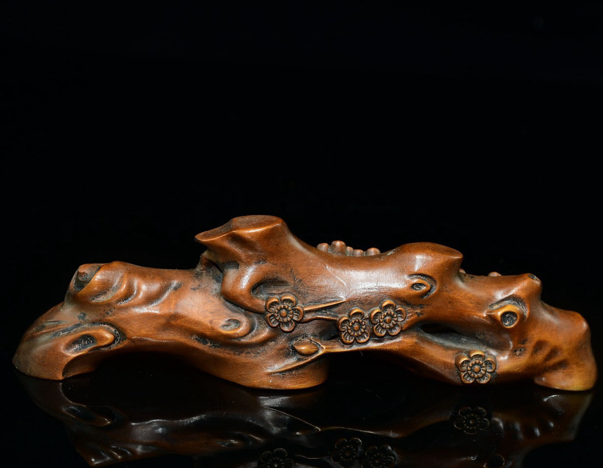 Huangyang wood plum blossom pen holder ornament