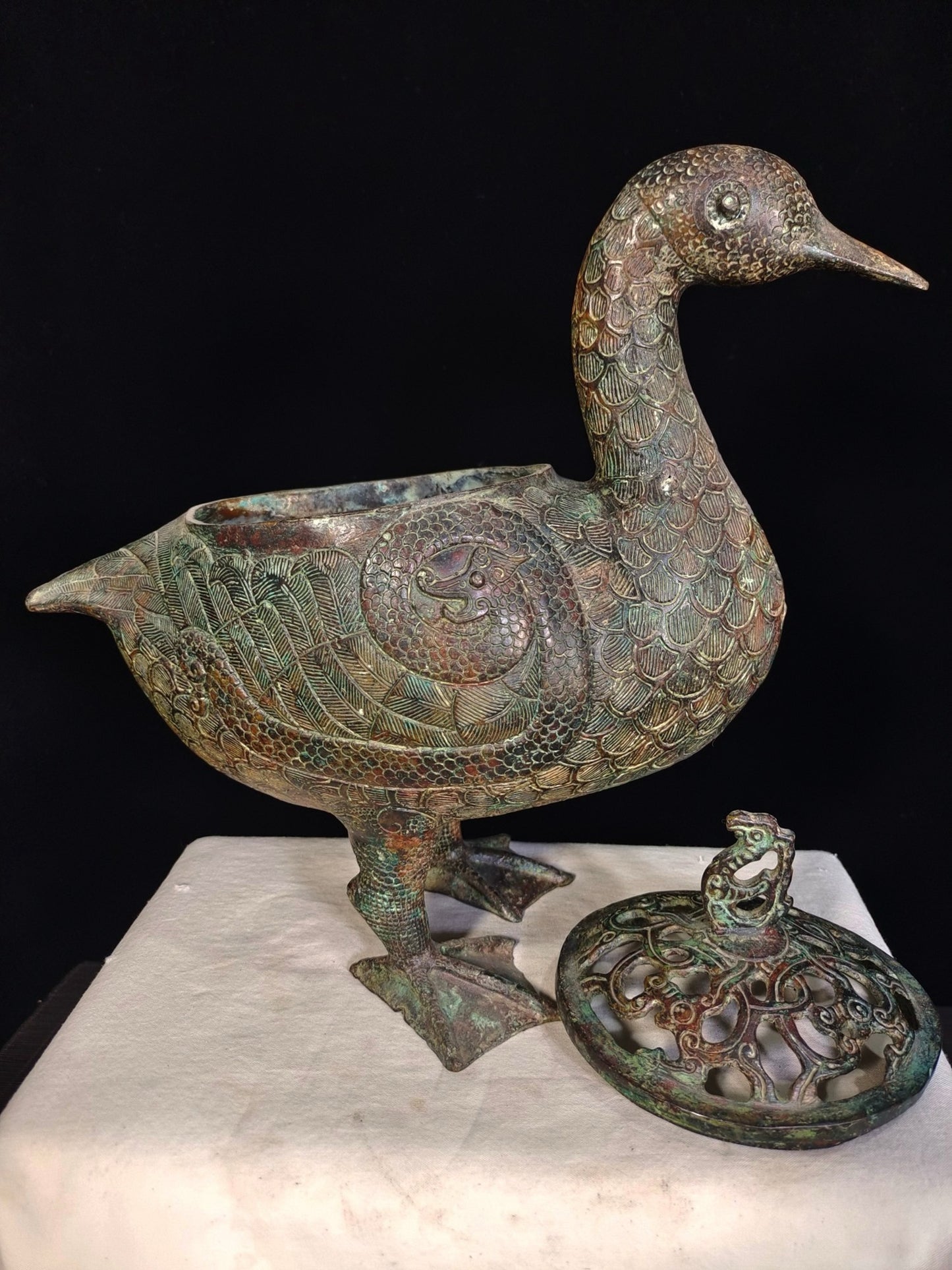 Bronze ware duck shaped smoking furnace