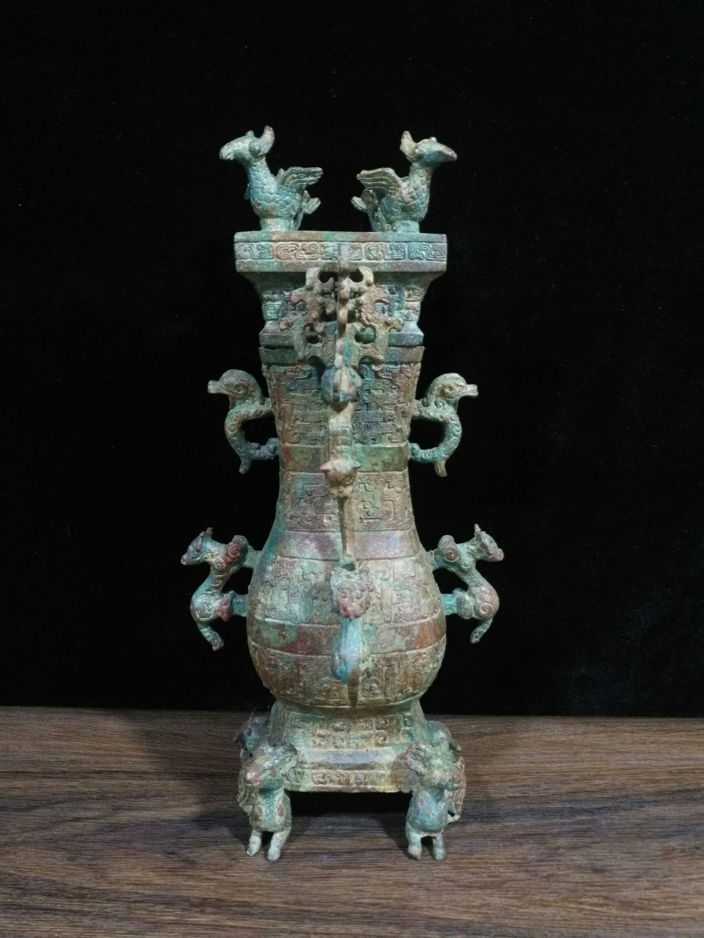 Bronze vessel with four bird lid teapot