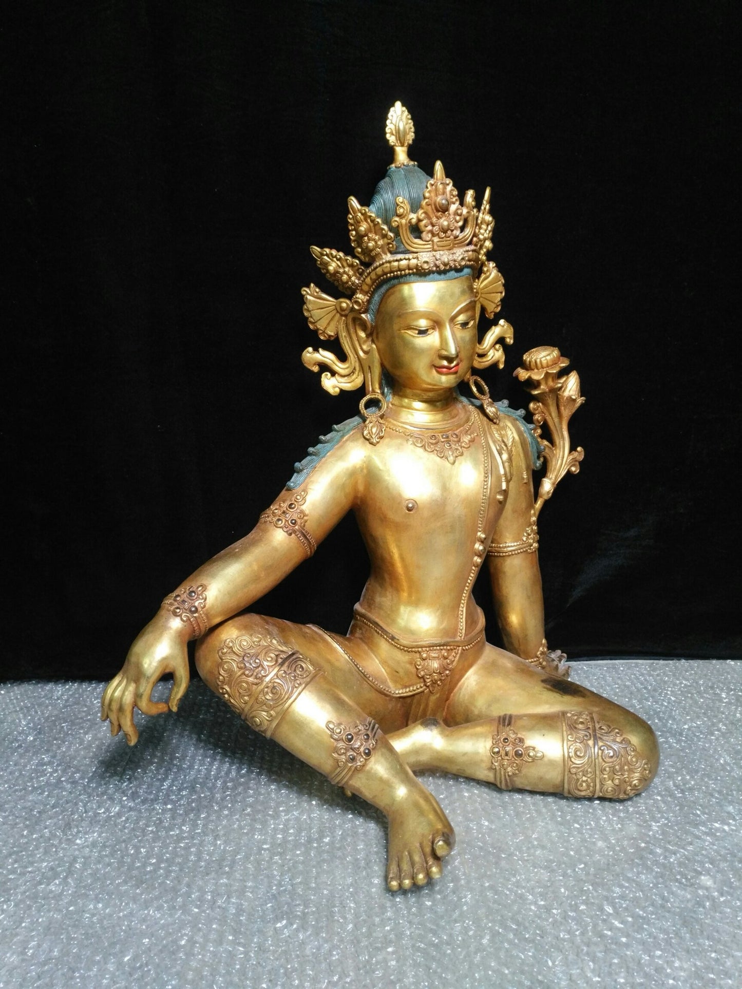 Pure Copper Tara Bodhisattva