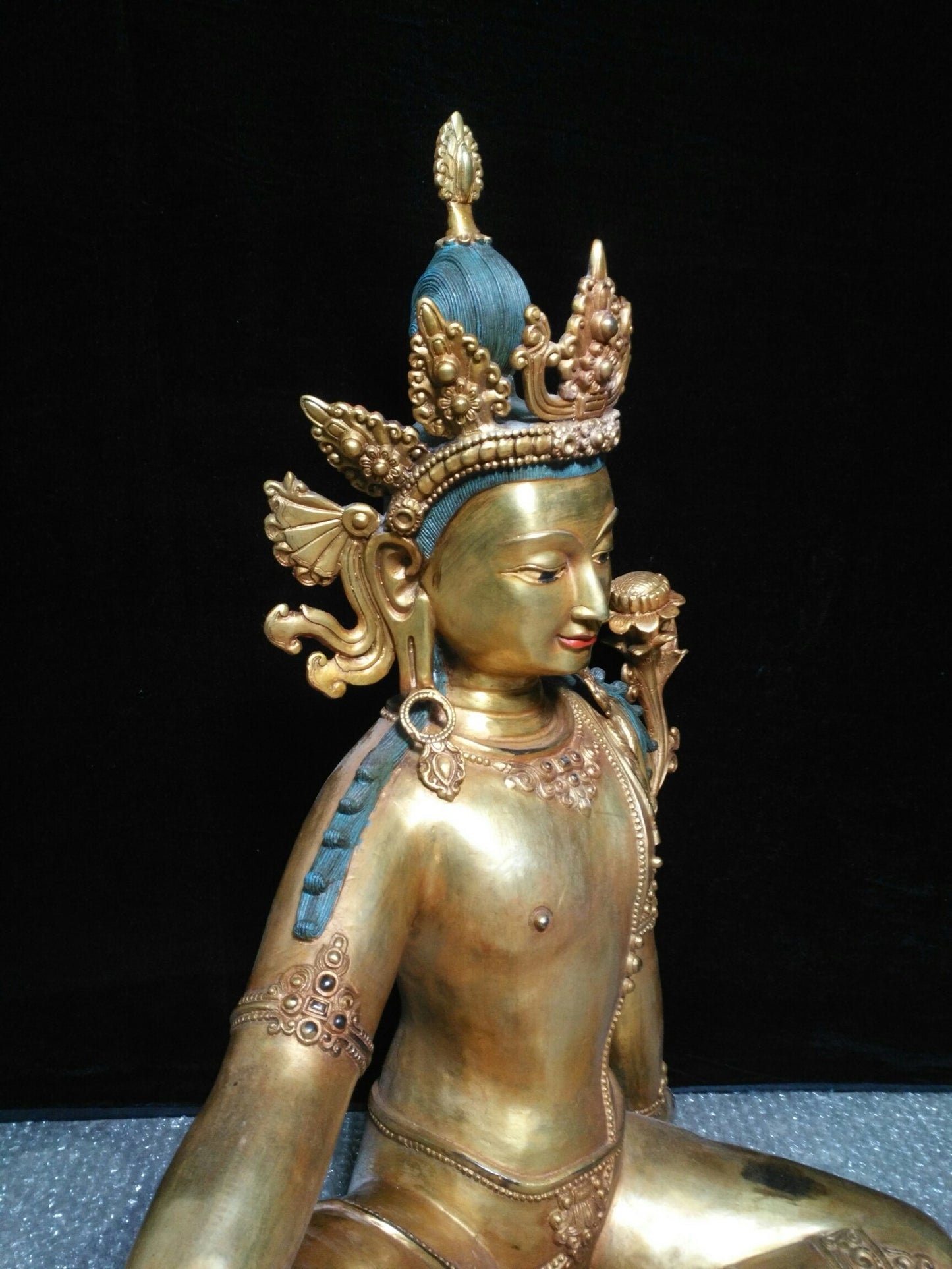 Pure Copper Tara Bodhisattva