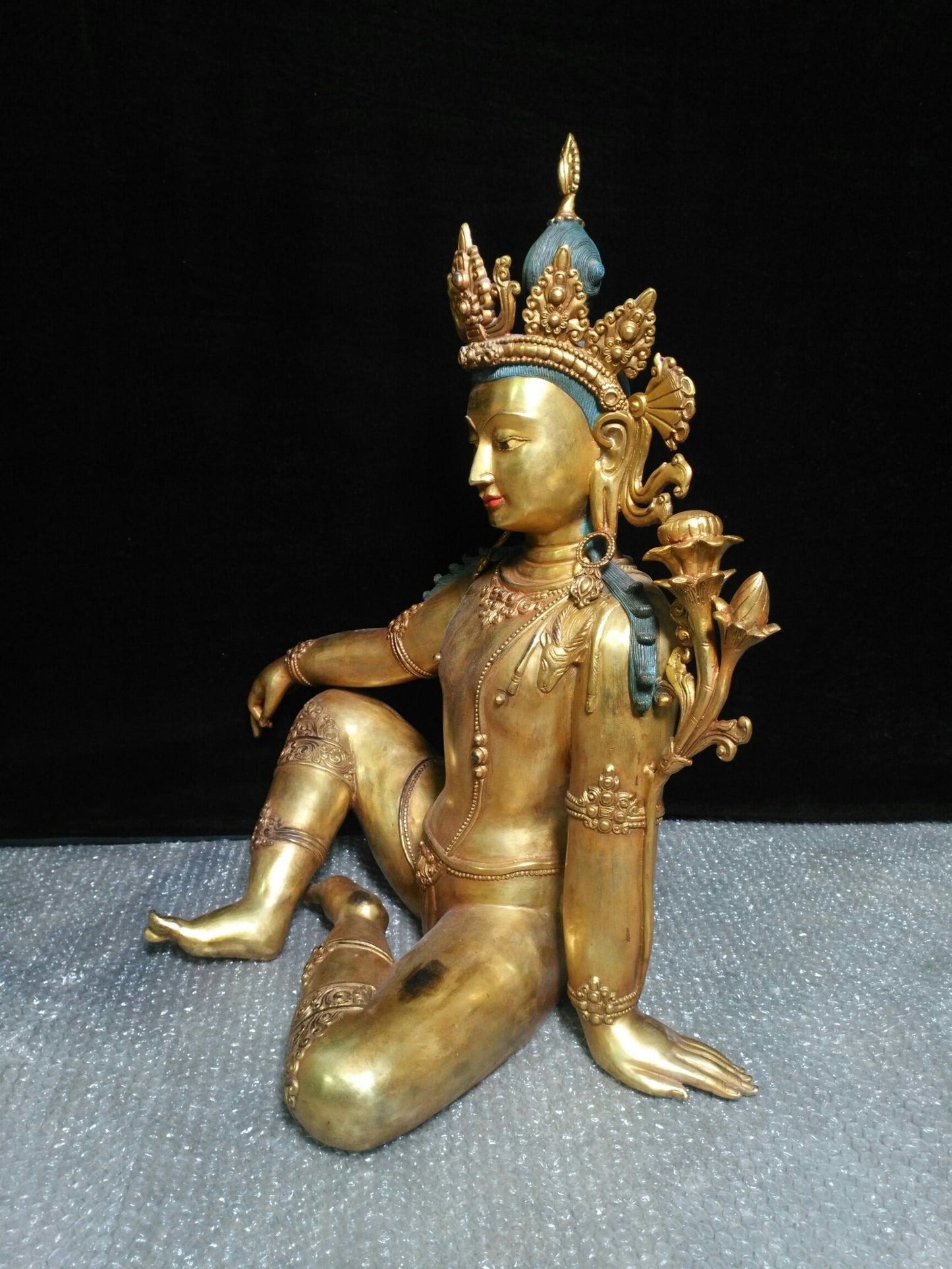 Pure Copper Tara Bodhisattva