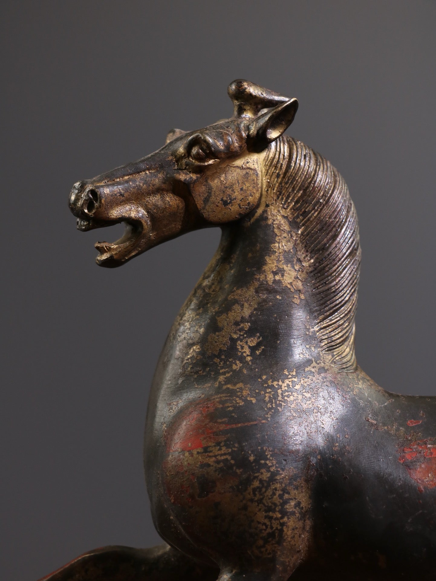 Chinese antique pure copper [horse steps on a flying swallow] ornament