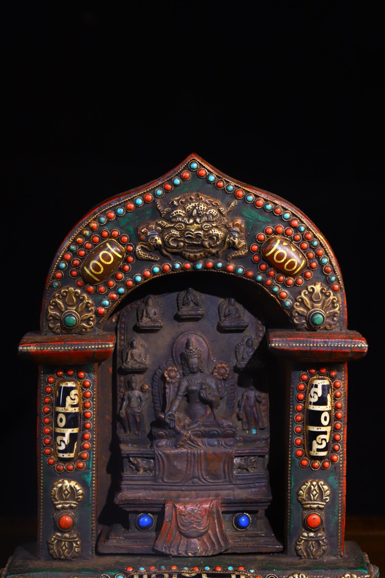 Copper gilded gold handmade silk inlaid gemstone Buddha niche