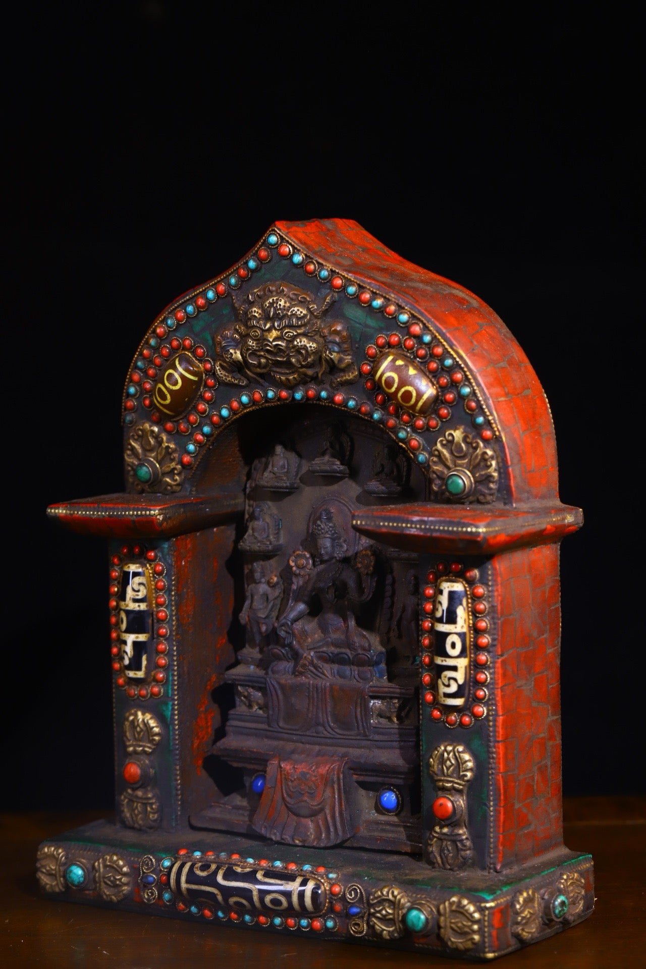 Copper gilded gold handmade silk inlaid gemstone Buddha niche