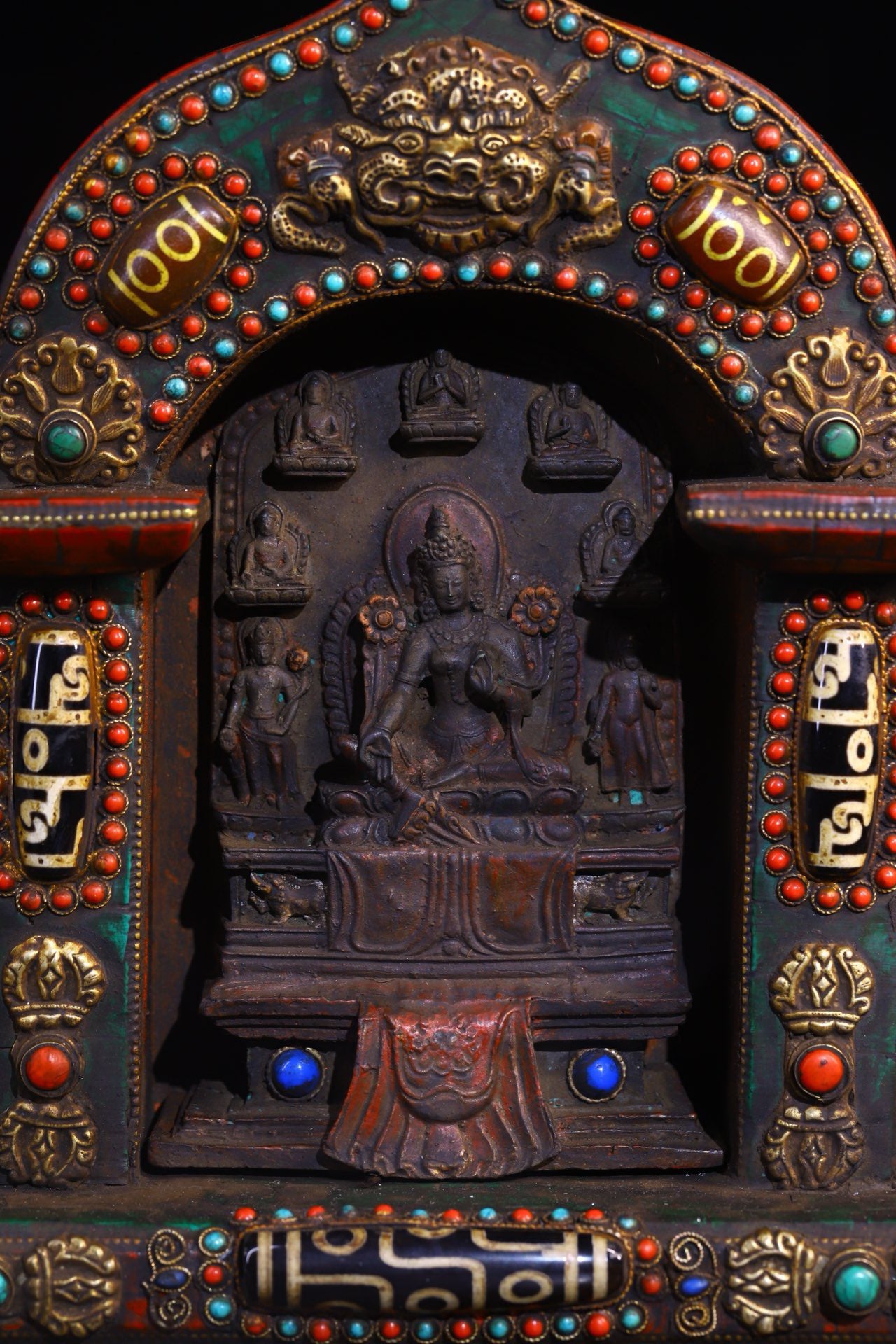 Copper gilded gold handmade silk inlaid gemstone Buddha niche